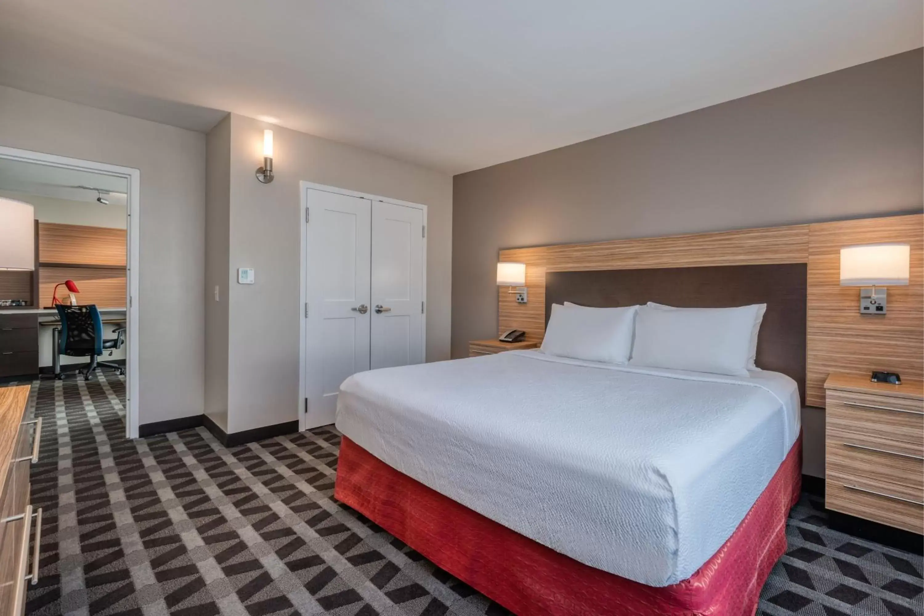 Bedroom, Bed in TownePlace Suites by Marriott Indianapolis Airport