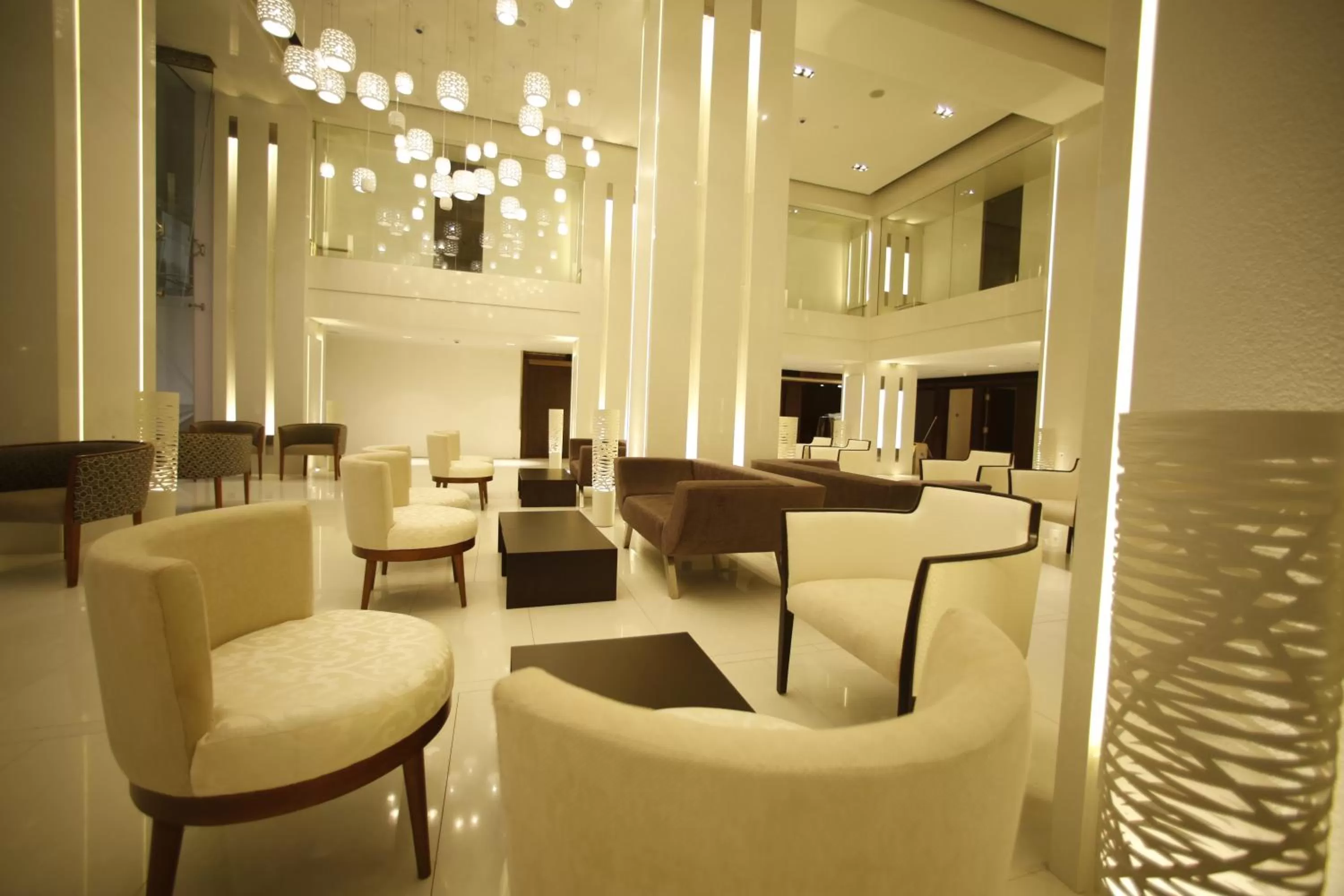Lounge or bar in Ramada Colombo