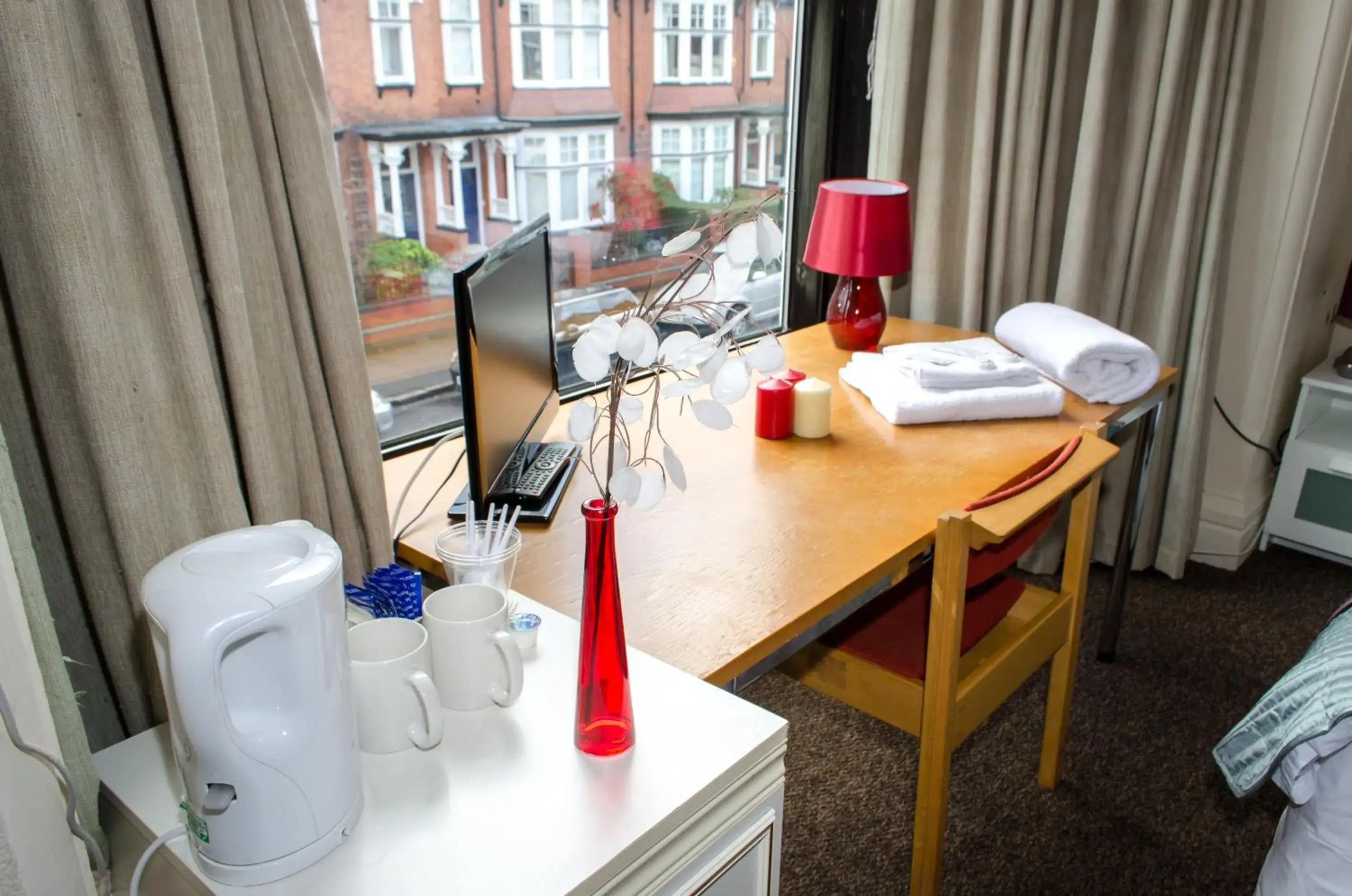 Coffee/tea facilities in Campbells Guest House