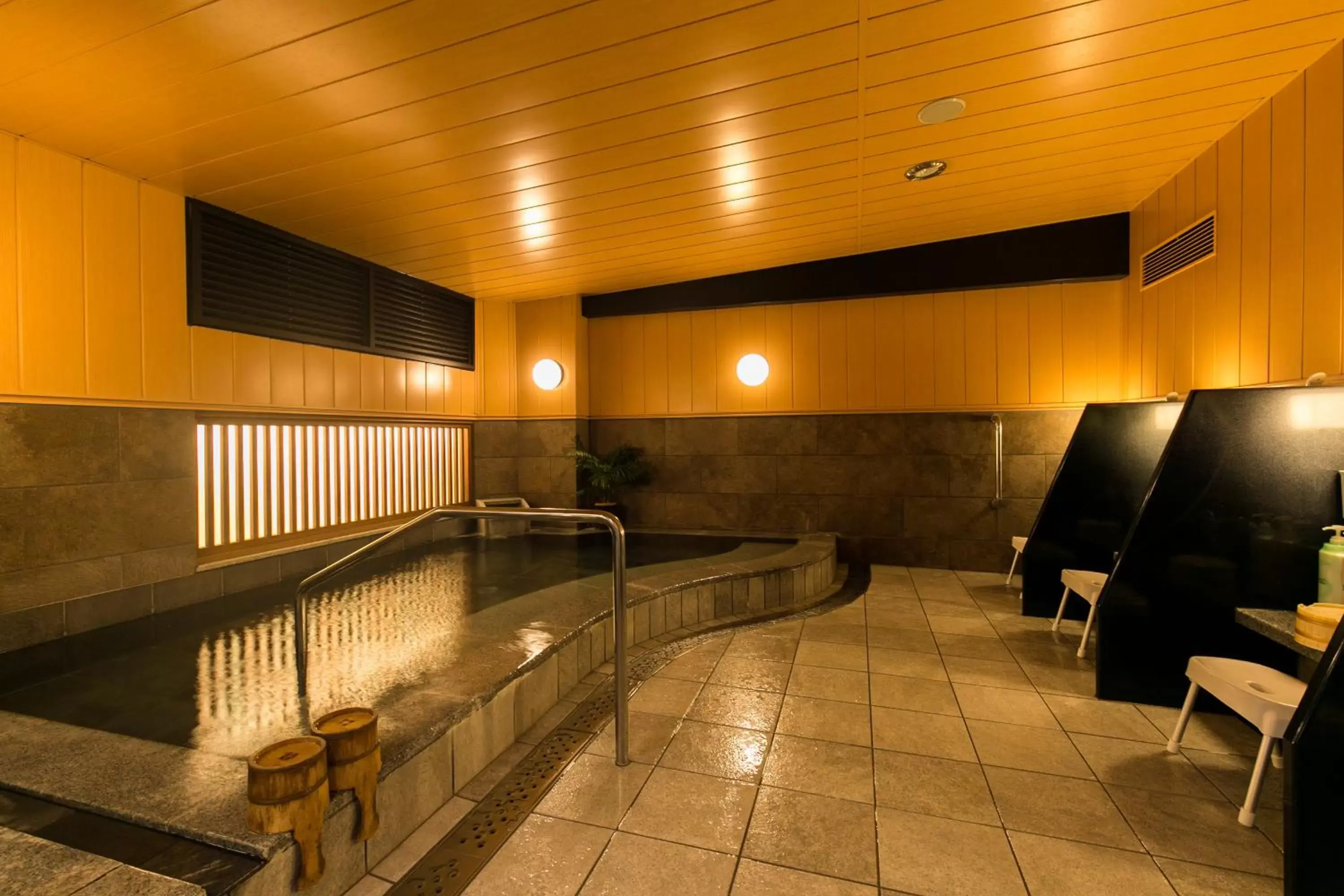 Public Bath, Swimming Pool in Nishitetsu Inn Kurosaki
