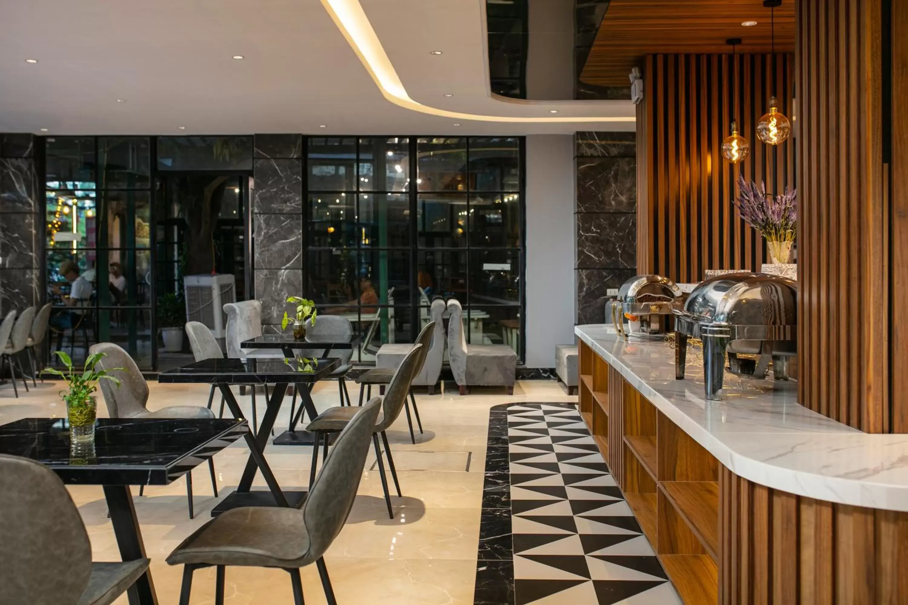Restaurant/places to eat in Ping Hotel Restaurant/places to eat in Ping Hotel