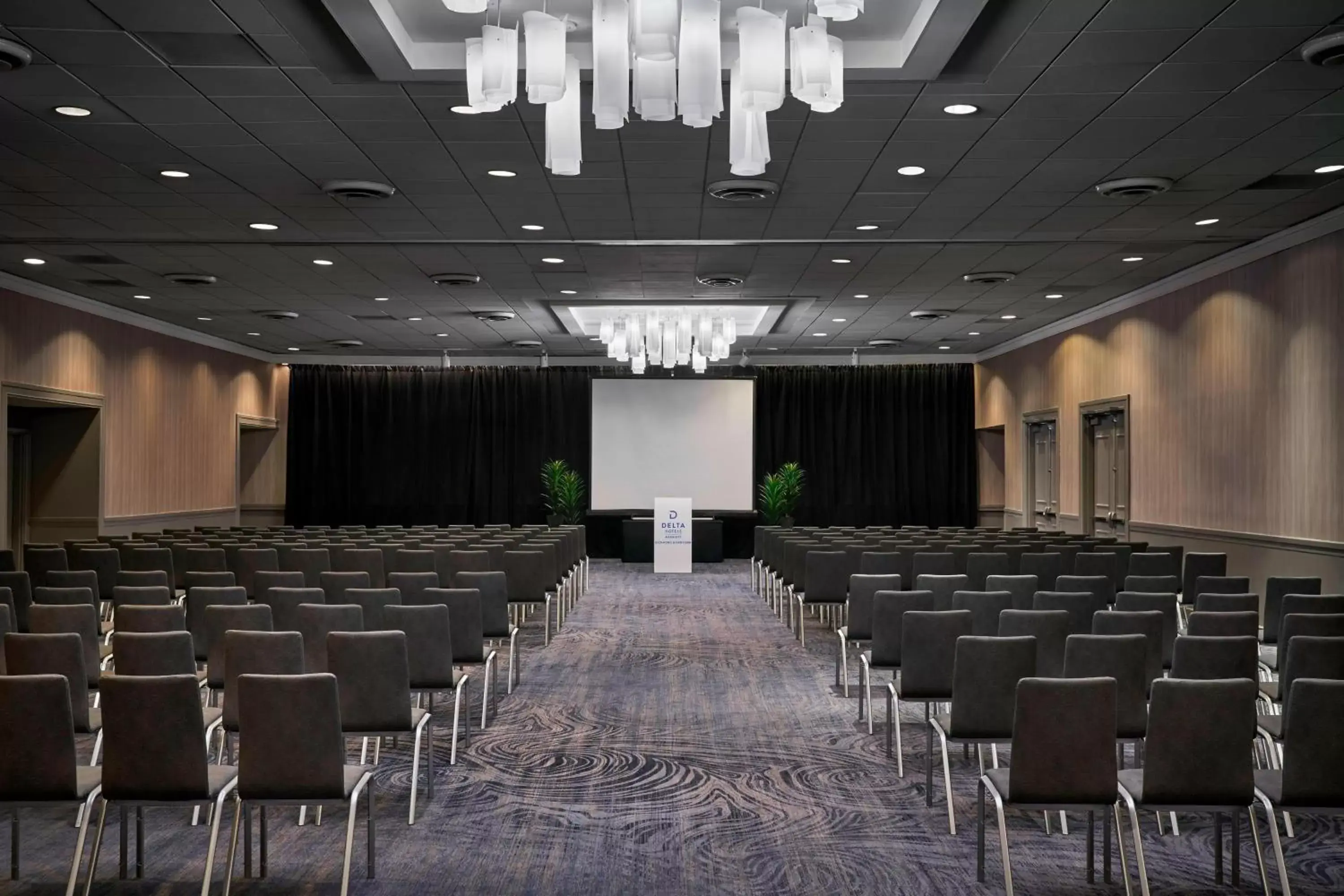 Meeting/conference room in Delta Hotels by Marriott Richmond Downtown