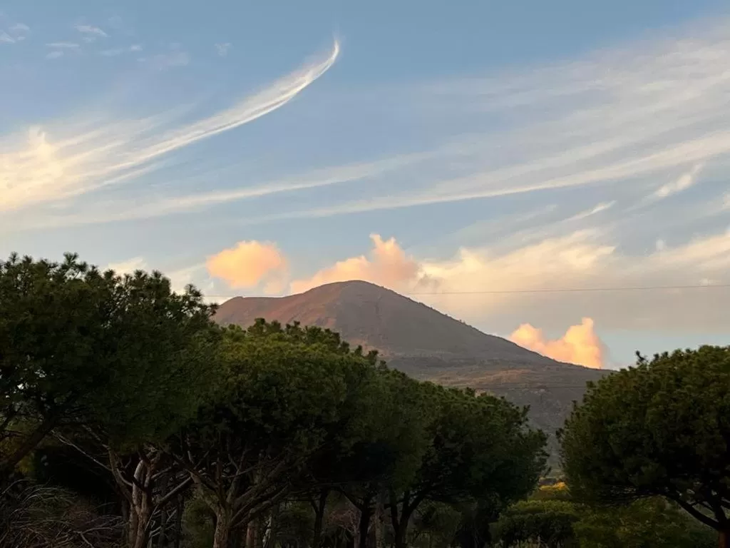Nearby landmark, Mountain View in Bosco Mattavona