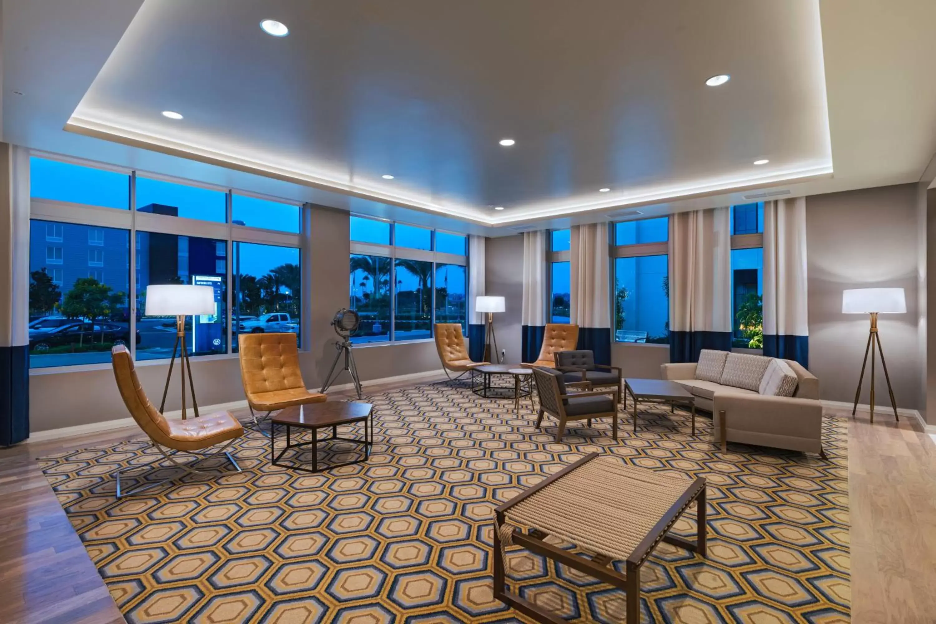 Lobby or reception in TownePlace Suites by Marriott San Diego Airport/Liberty Station