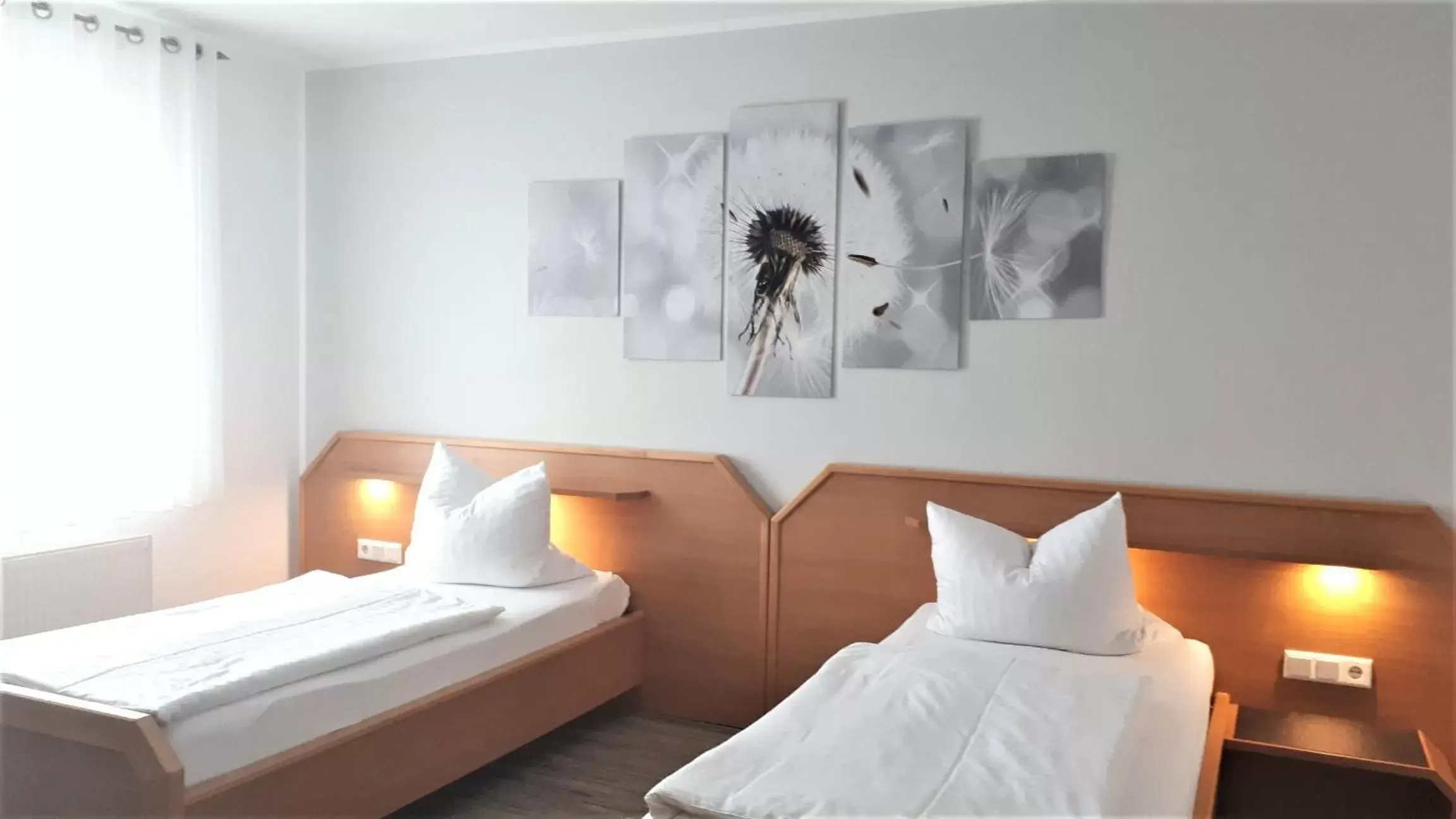 Standard Twin Room in Motel Espenhof Standard Twin Room in Motel Espenhof