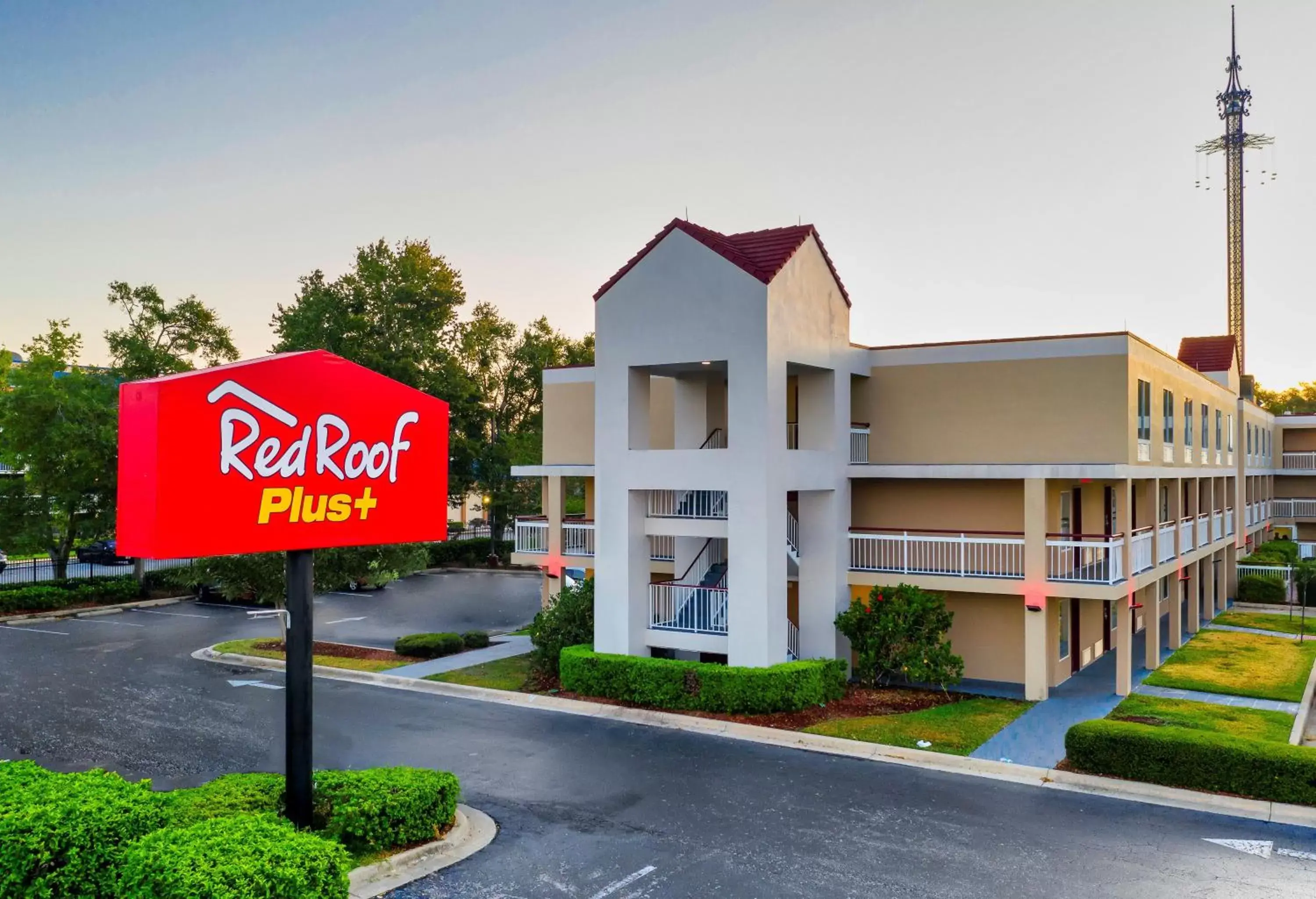 Property Building in Red Roof Inn PLUS Orlando-Convention Center- Int'l Dr