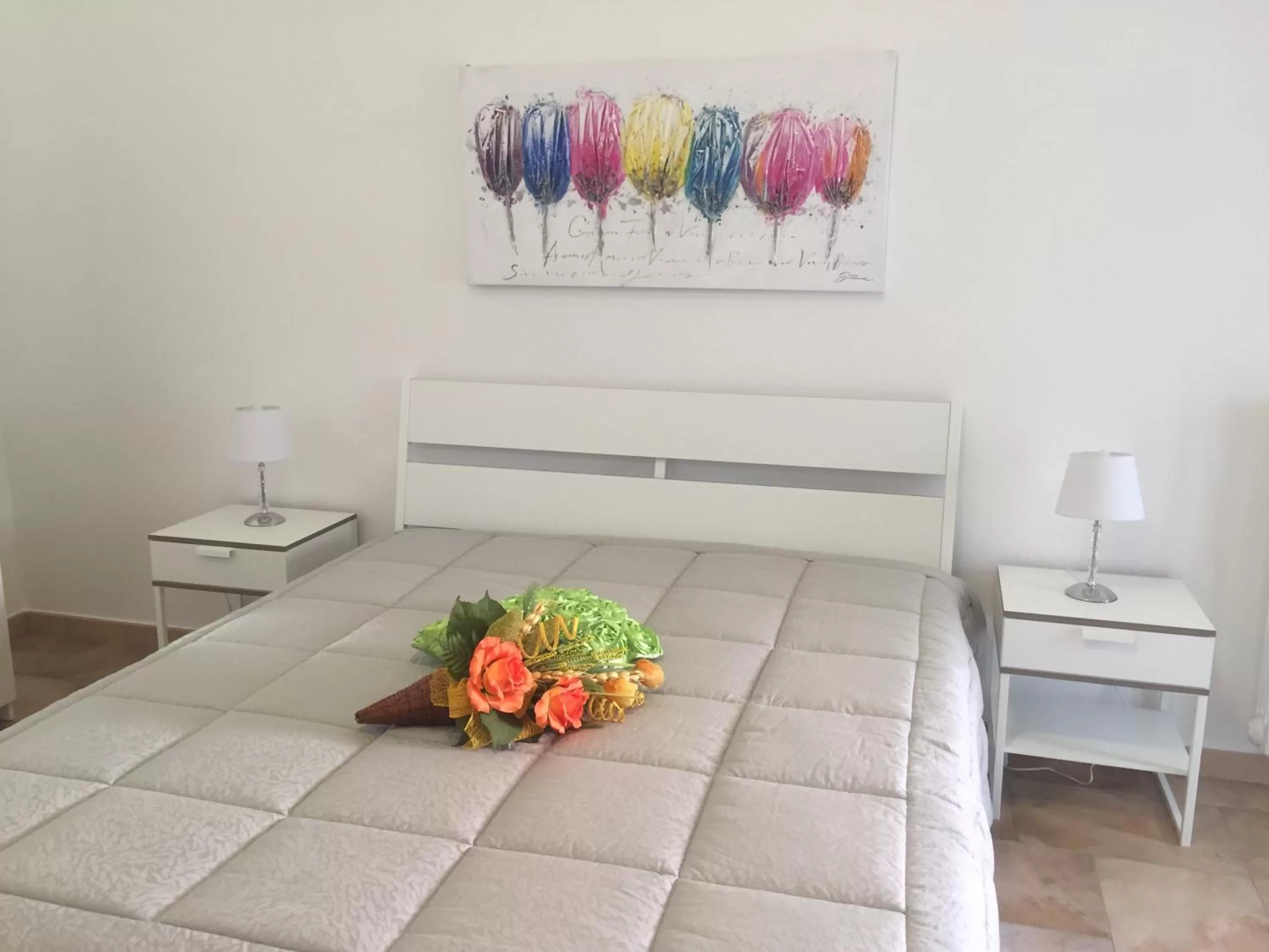 Photo of the whole room, Bed in La Rosa Blu 2