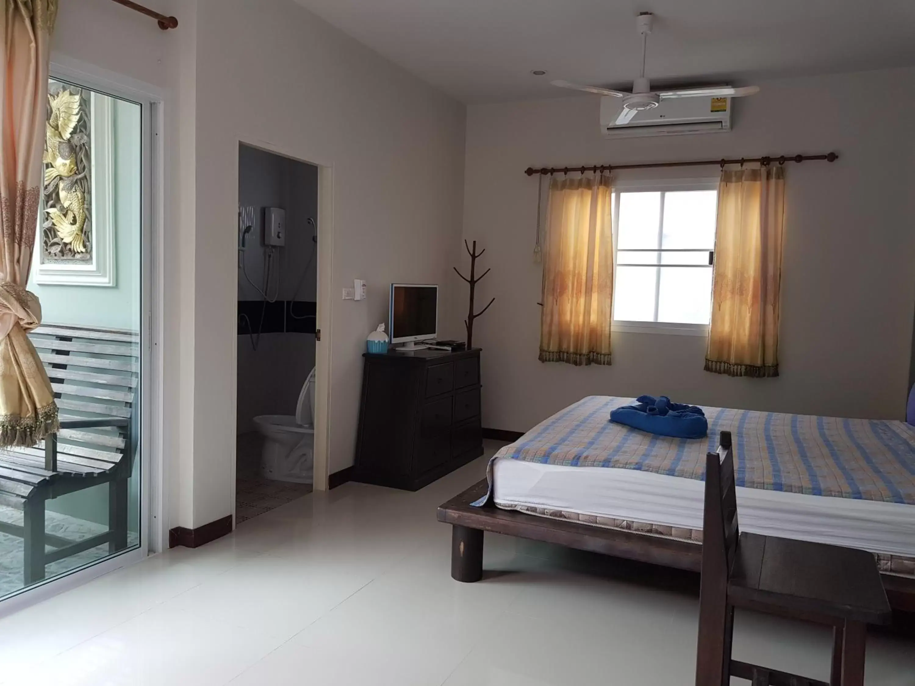 Bed in Khaolak Summer House Resort Bed in Khaolak Summer House Resort