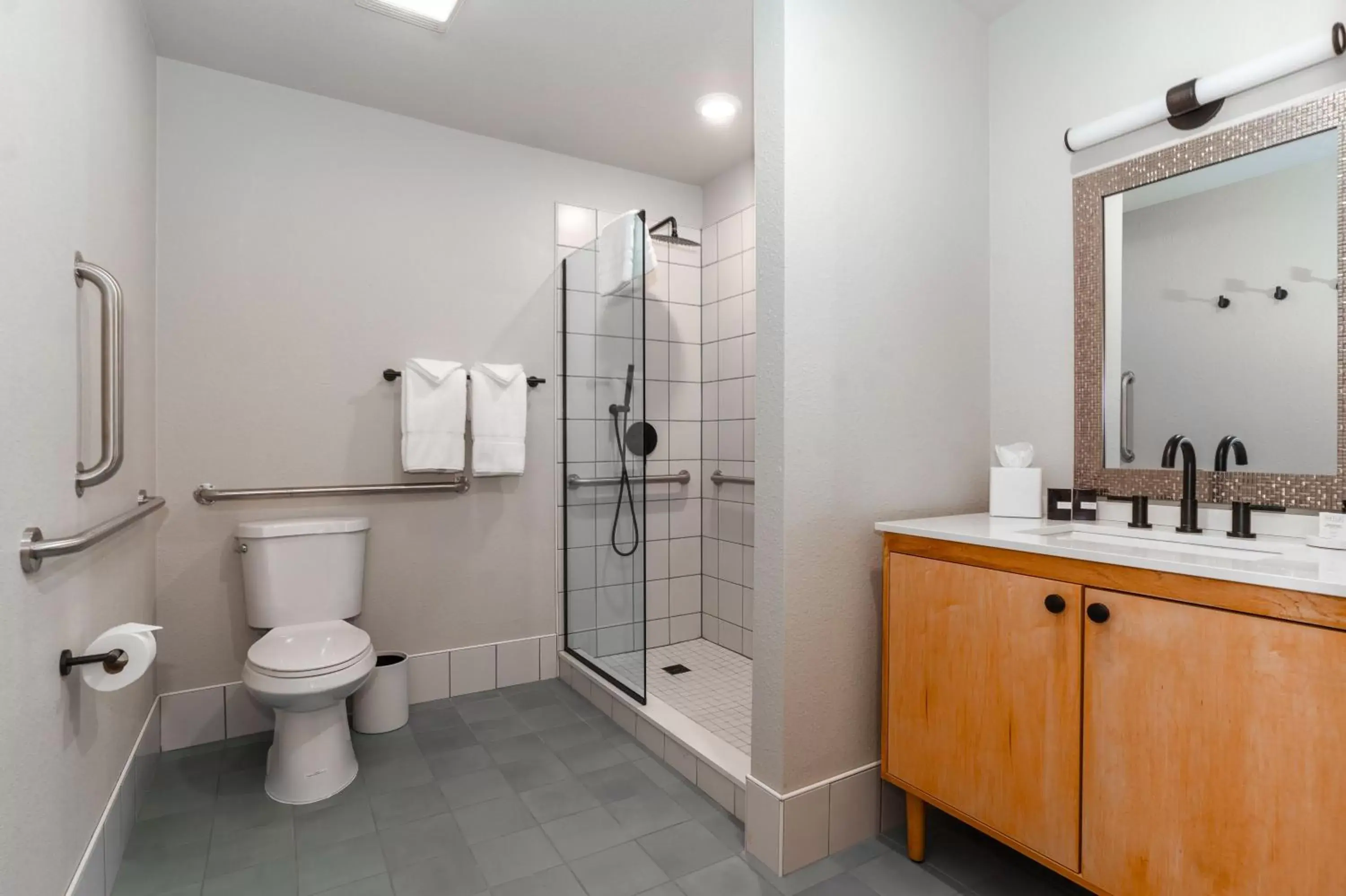 Bathroom in The Virginian Lodge