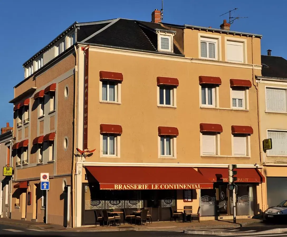 Property Building in Logis Hotel Le Continental