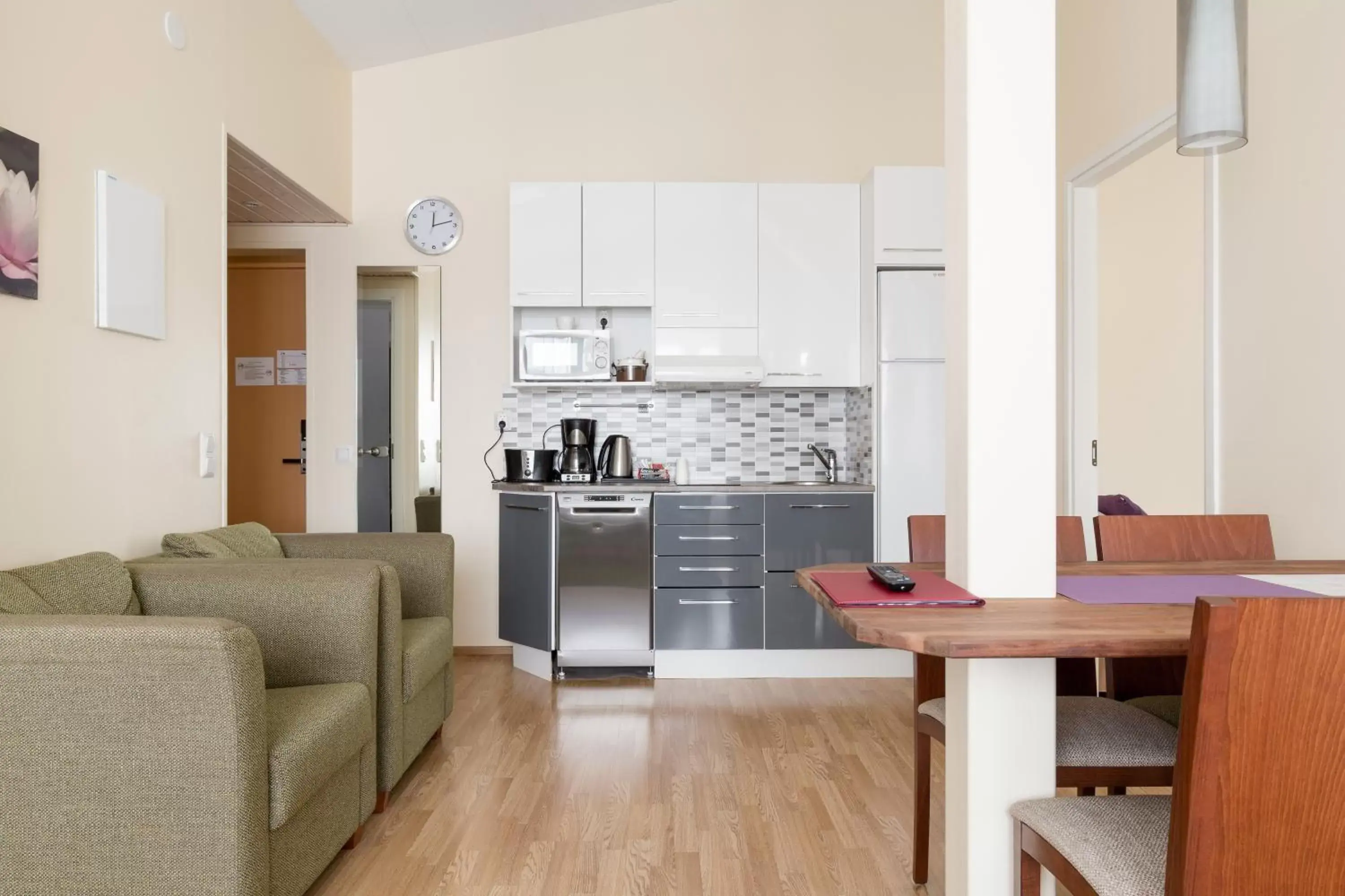 Two-Bedroom Suite - single occupancy in Samantta Hotel & Restaurant Two-Bedroom Suite - single occupancy in Samantta Hotel & Restaurant