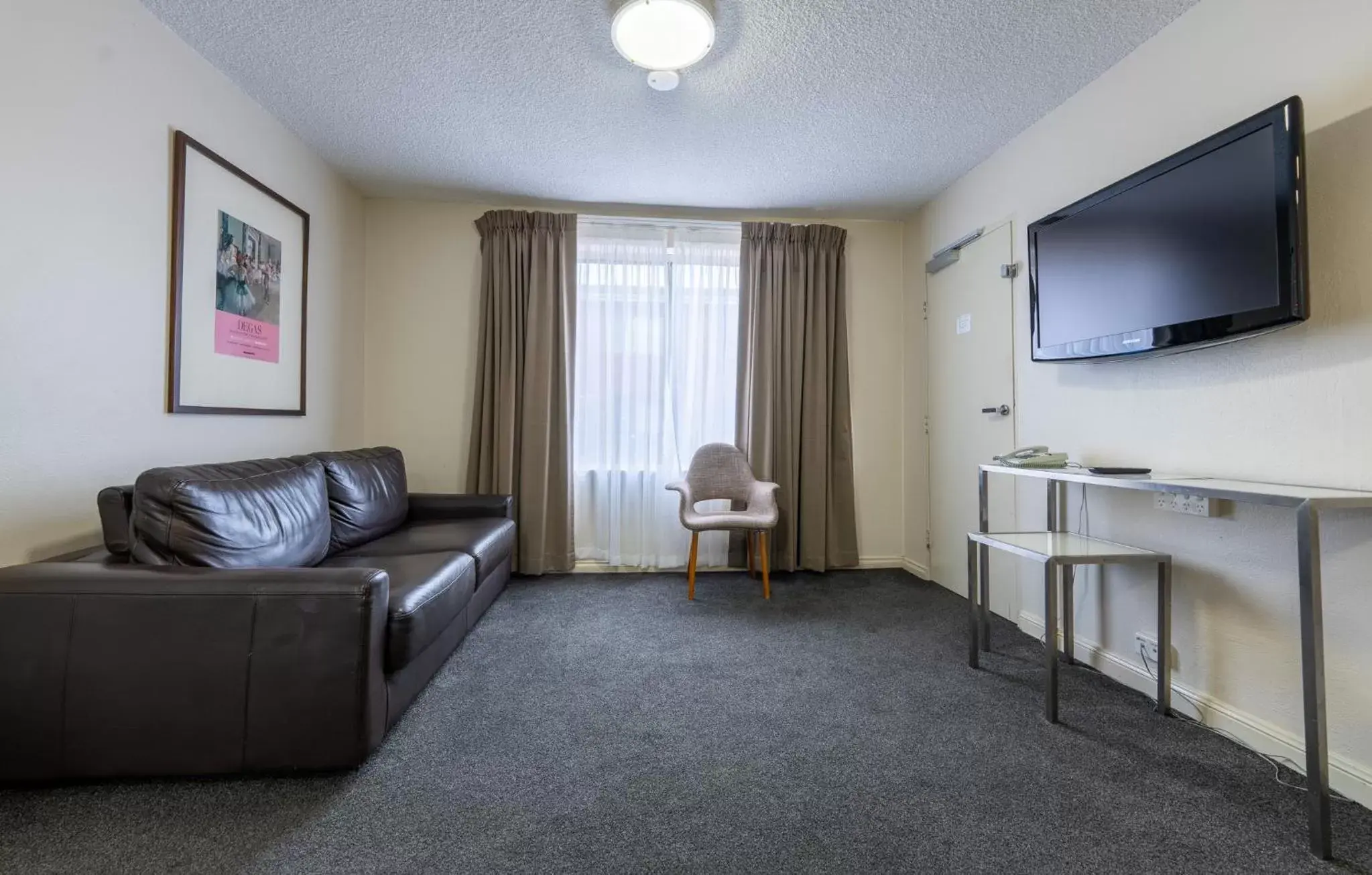 Communal lounge/ TV room, Seating Area in Forrest Hotel & Apartments