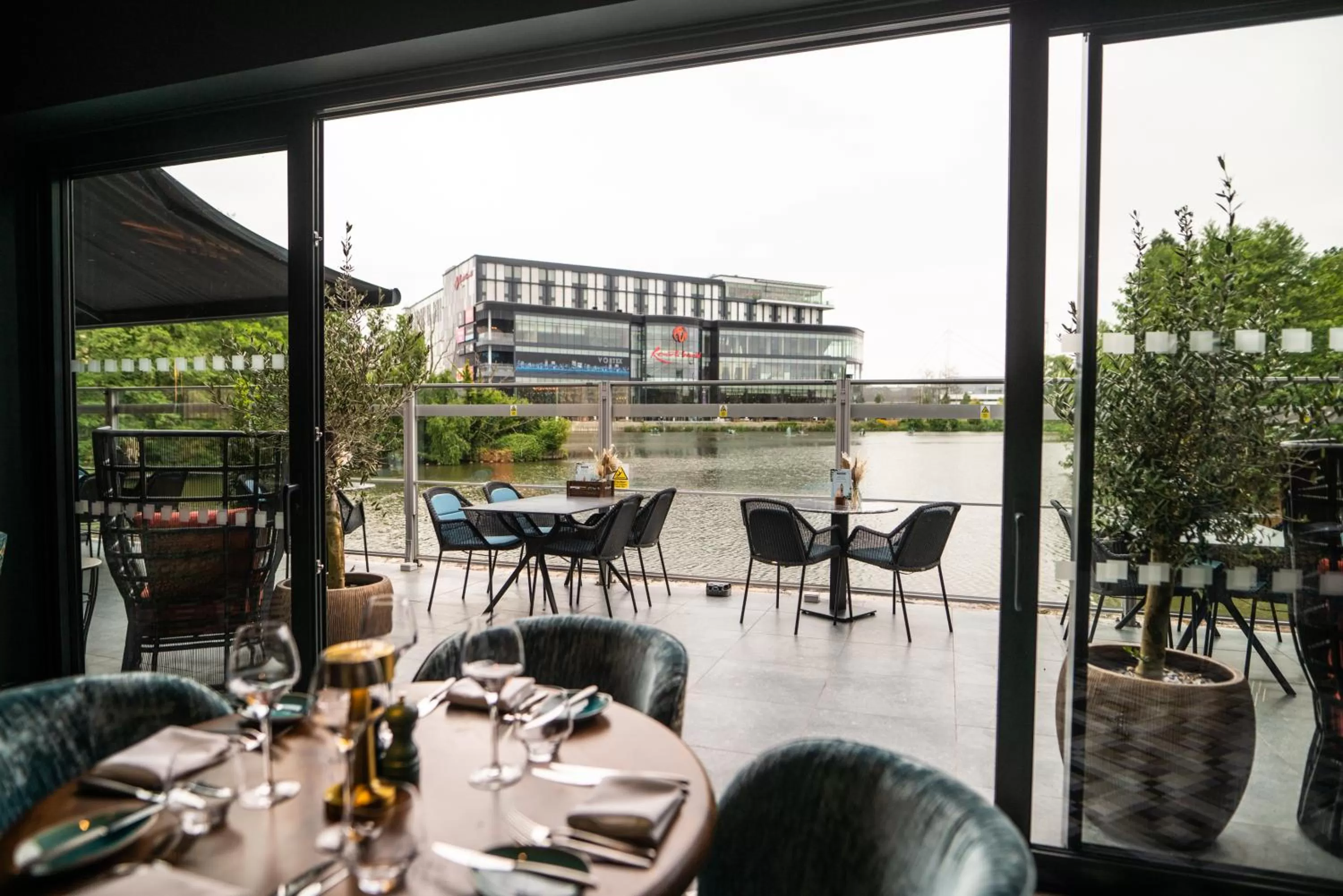 Restaurant/places to eat in Hilton Birmingham Metropole Hotel