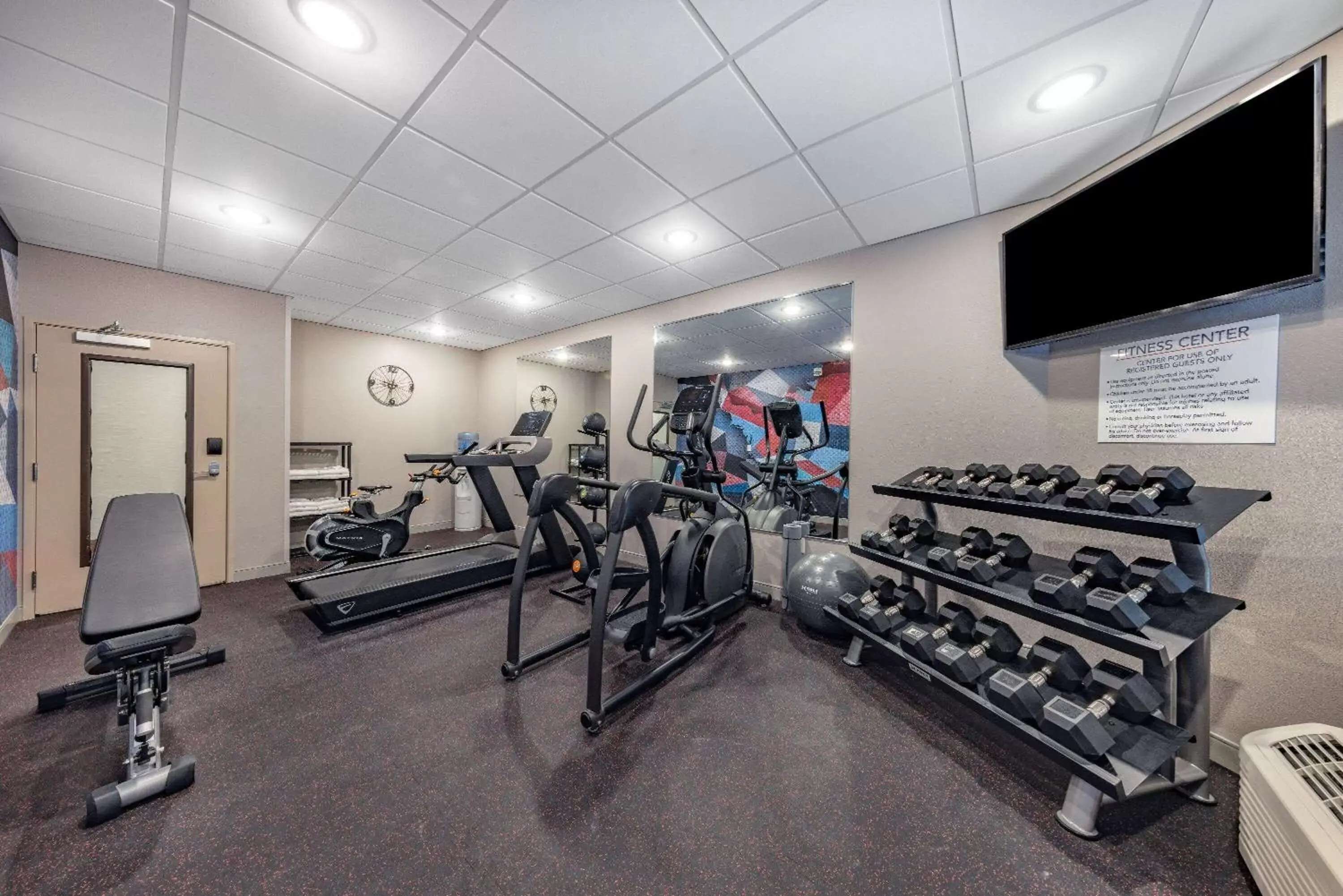 Fitness centre/facilities, Fitness Center/Facilities in AmericInn by Wyndham International Falls