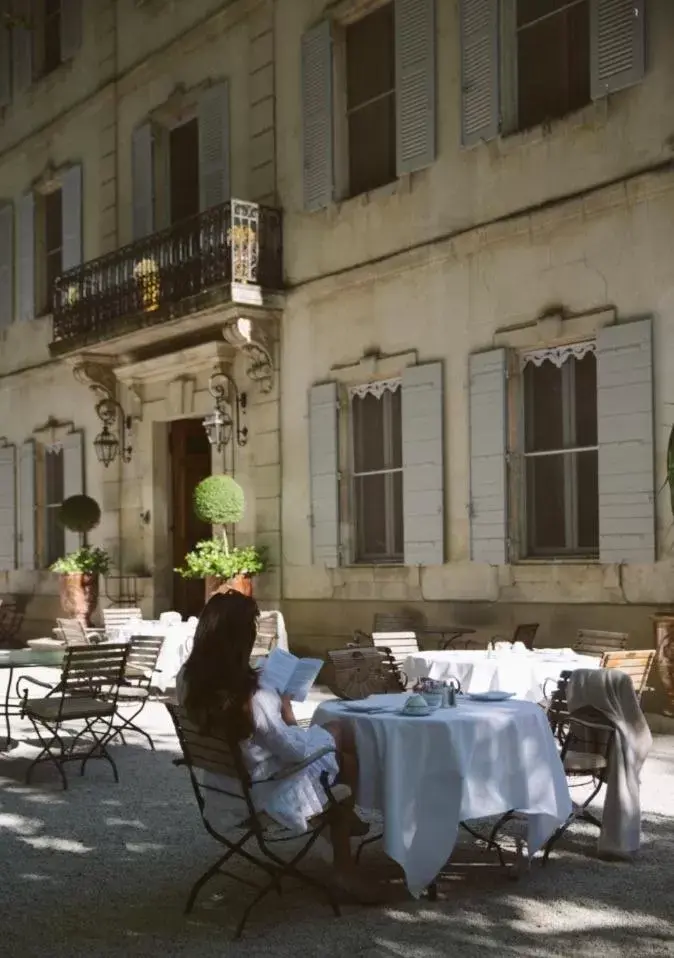 Restaurant/Places to Eat in Hotel Château Des Alpilles