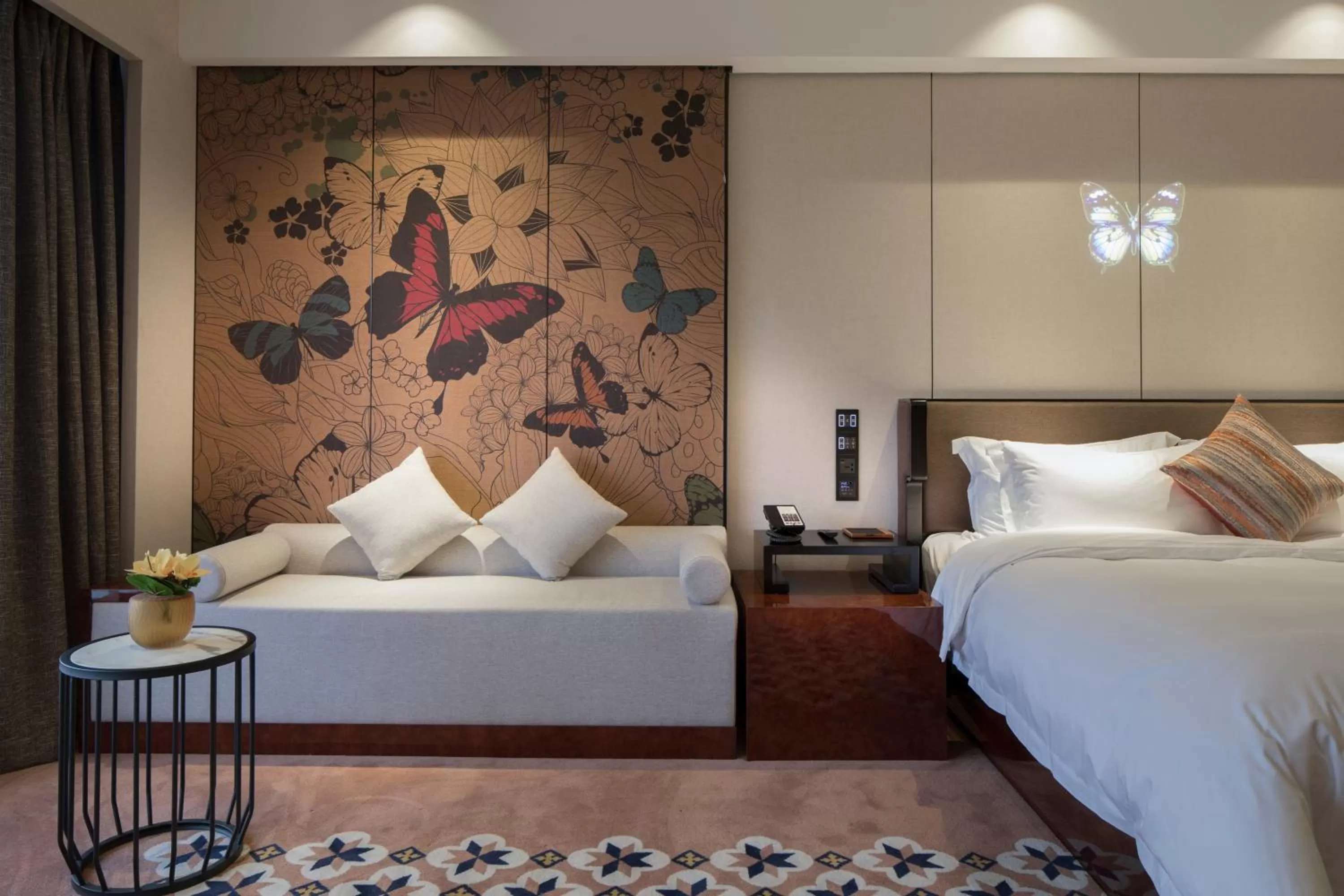 Property building, Bed in Paco Hotel Dongpu Guanghzou -Free Shuttle Bus for Canton Fair