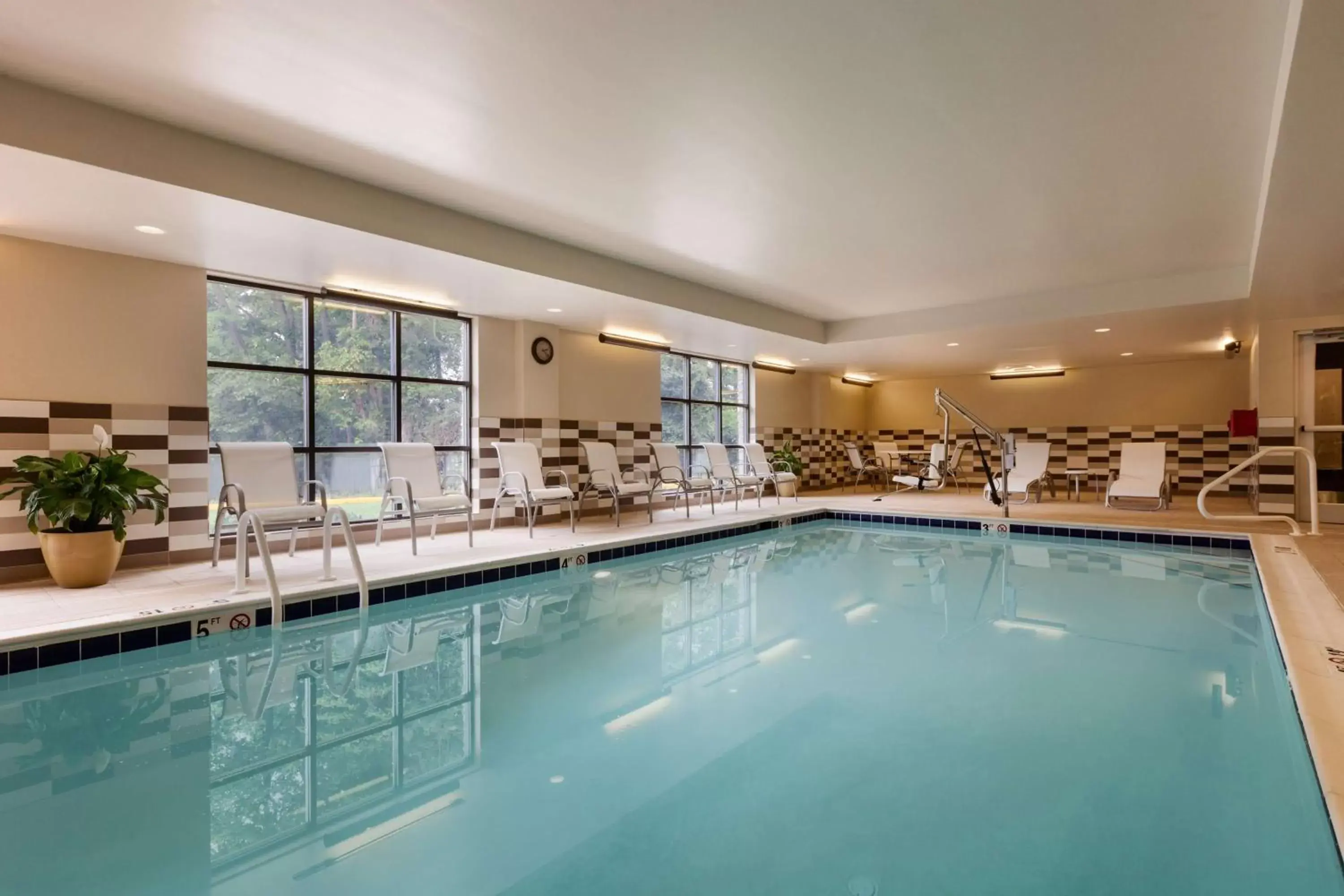 Pool view, Swimming Pool in Hampton Inn and Suites Camp Springs