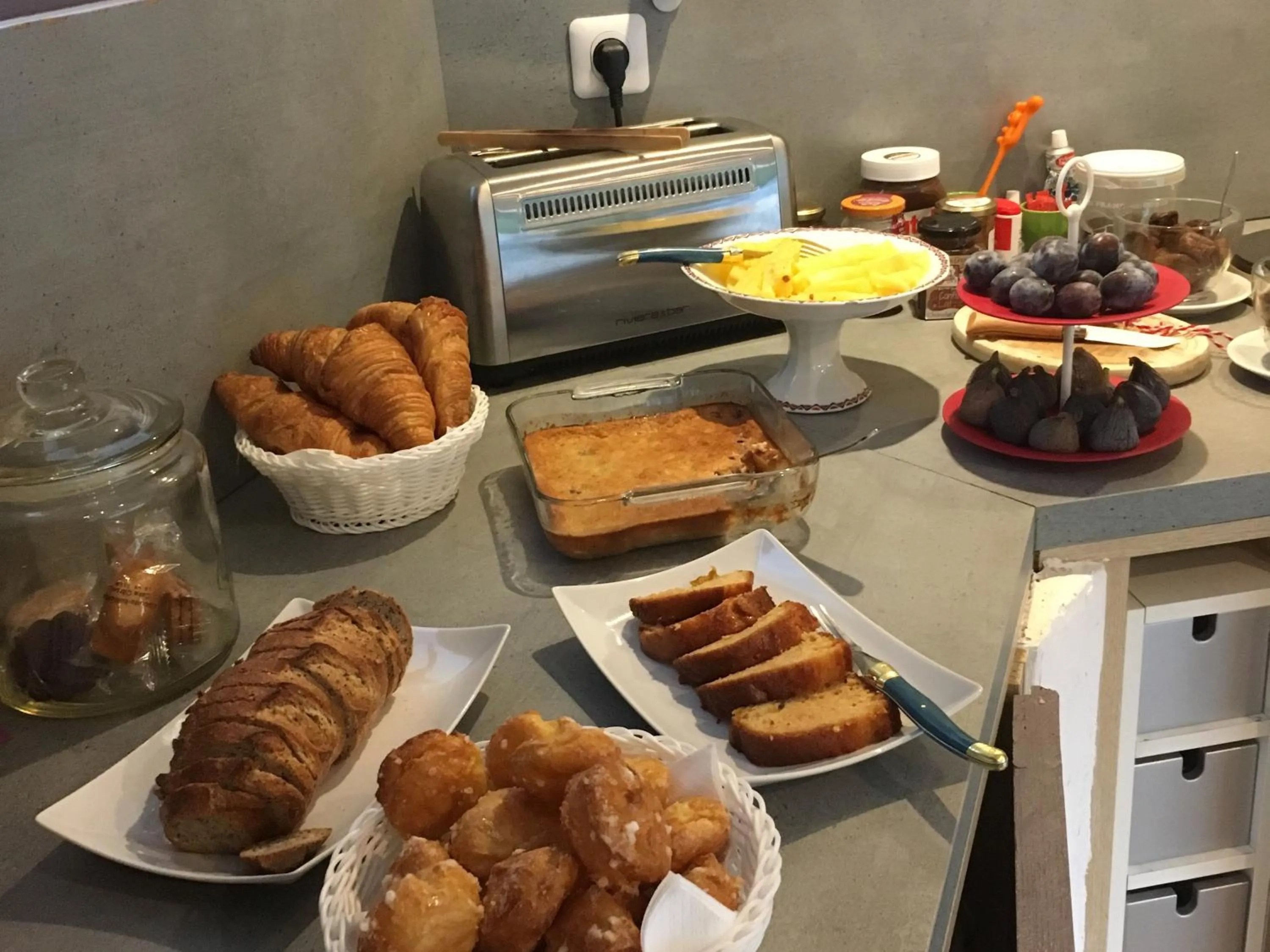 Dining area in Clos St Pierre de Fraisse