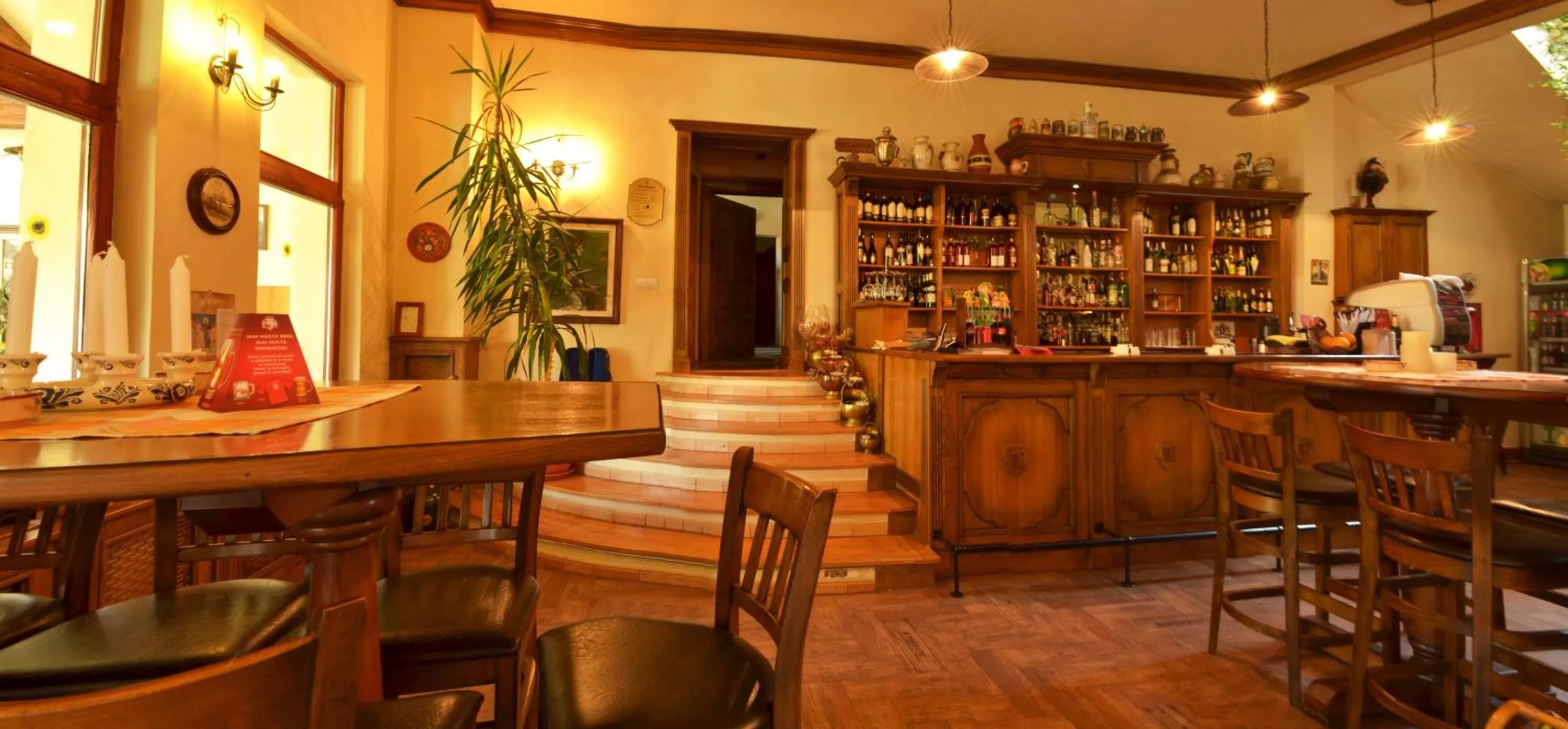 Lounge or bar in Hotel Bielmann