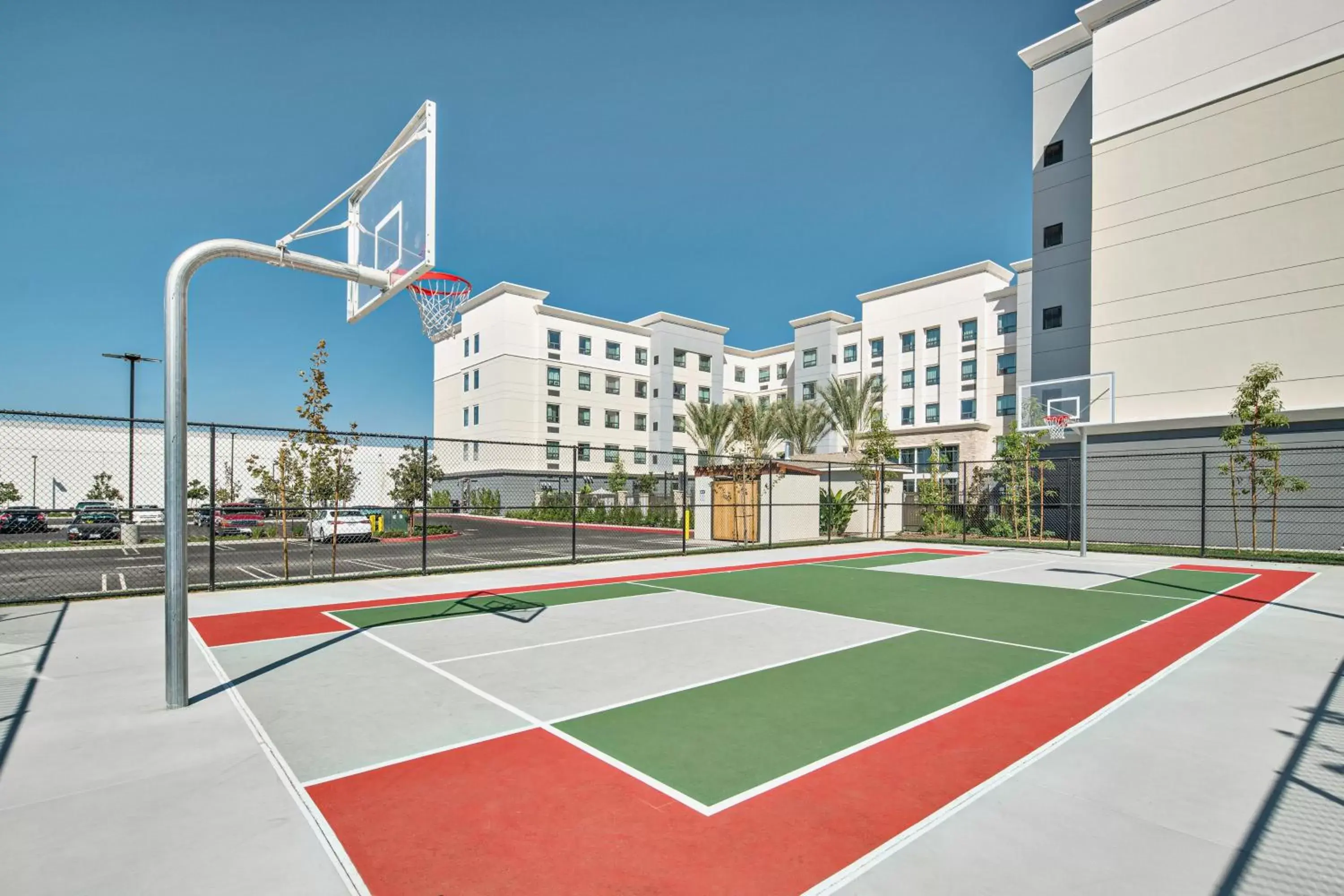 Area and facilities, Tennis/Squash in Staybridge Suites Irvine - John Wayne Airport, an IHG Hotel