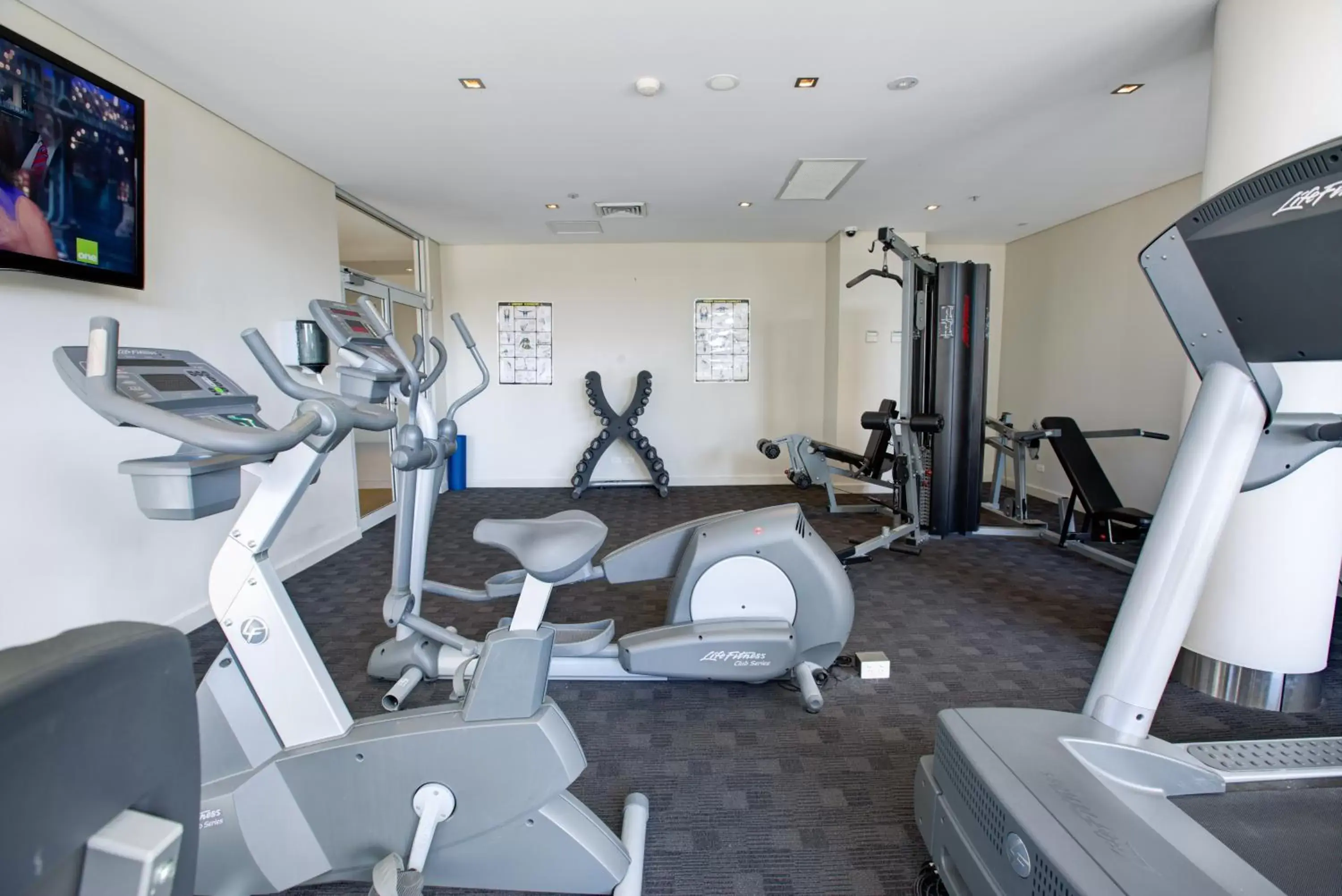 Fitness centre/facilities in Sage Hotel Wollongong Fitness centre/facilities in Sage Hotel Wollongong