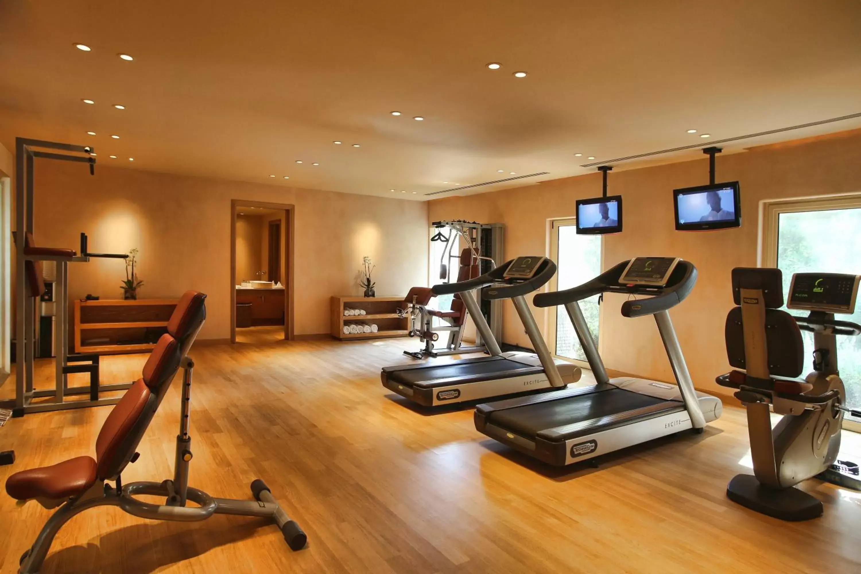 Day, Fitness Center/Facilities in The Margi