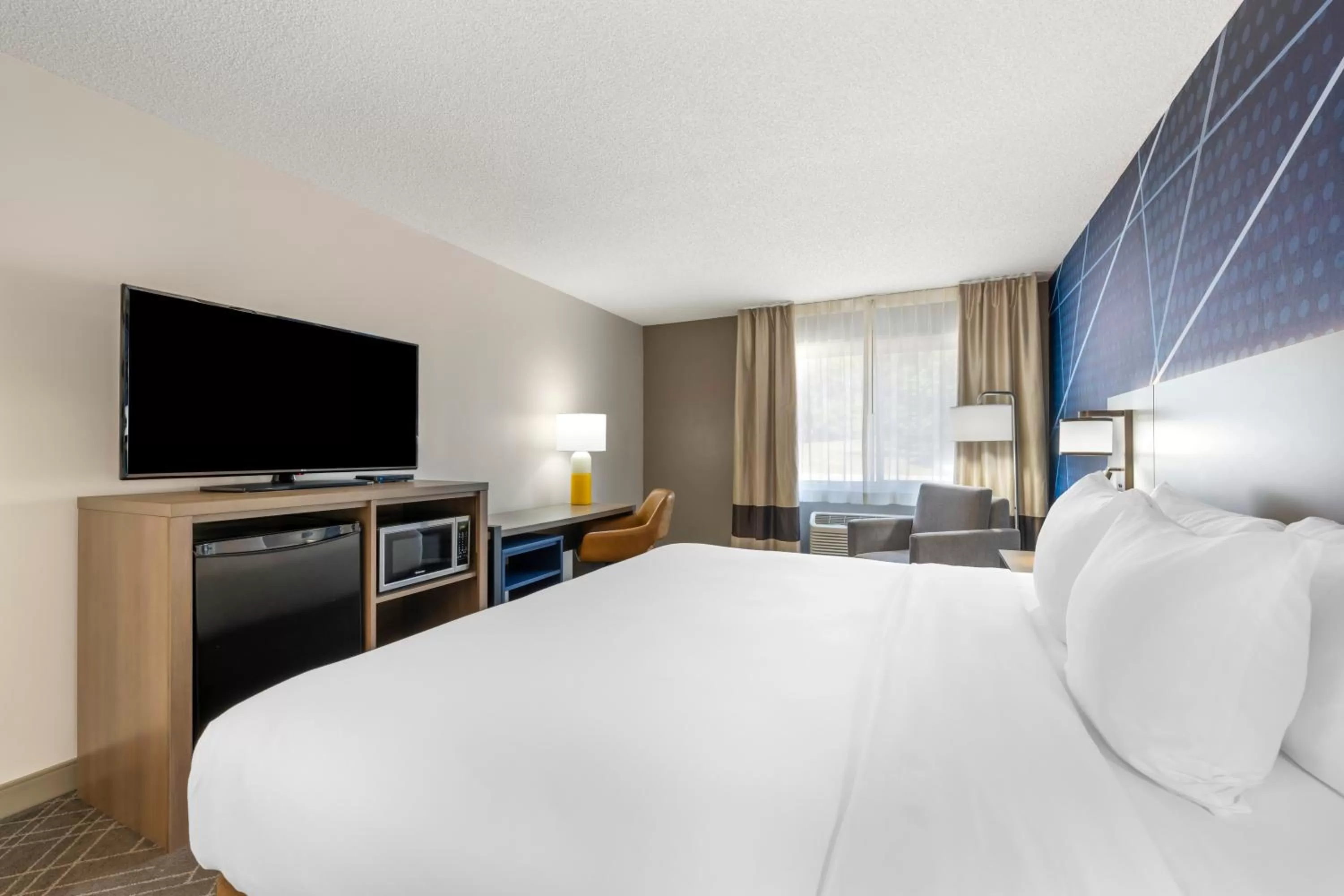 Bed in Comfort Inn Hastings