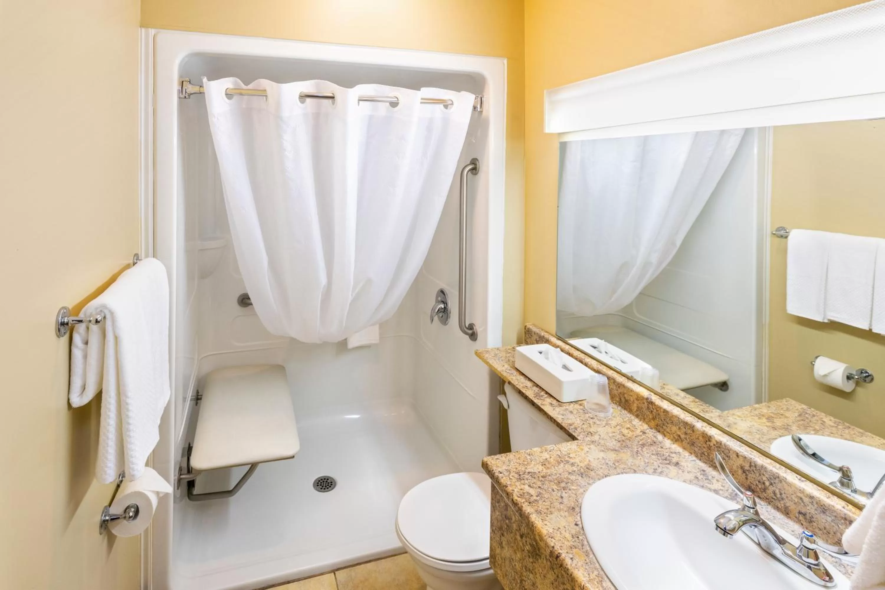 Bathroom in Econo Lodge Miramichi