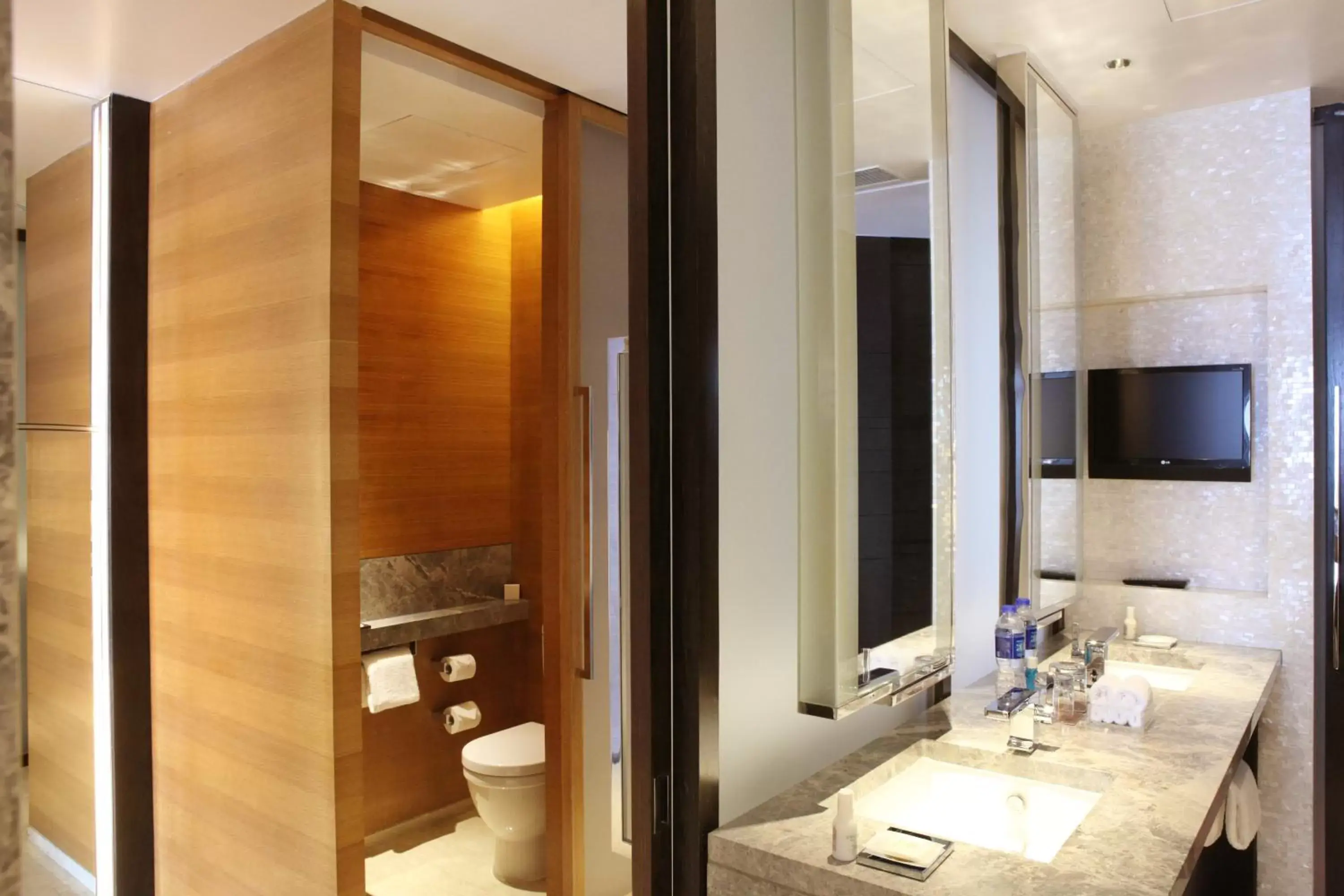 King Room with Garden View - single occupancy - Club Access in Grand Hyatt Guangzhou King Room with Garden View - single occupancy - Club Access in Grand Hyatt Guangzhou