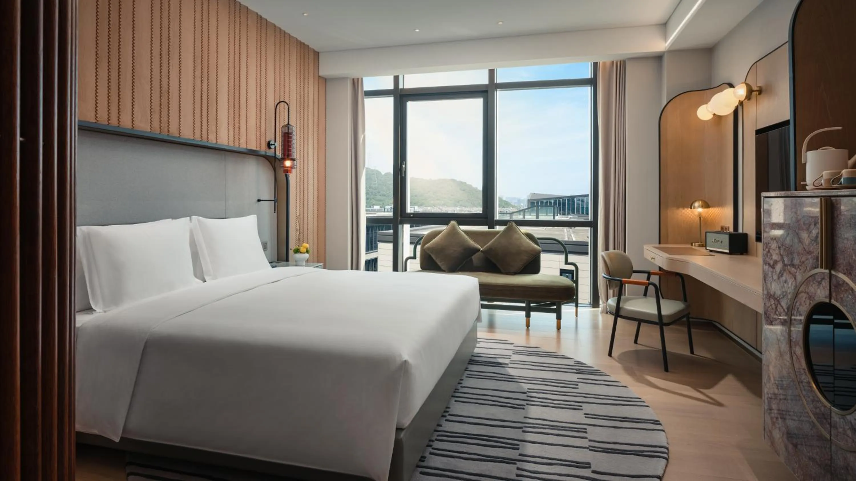 Bedroom, Bed in Hotel Indigo Hangzhou Uptown