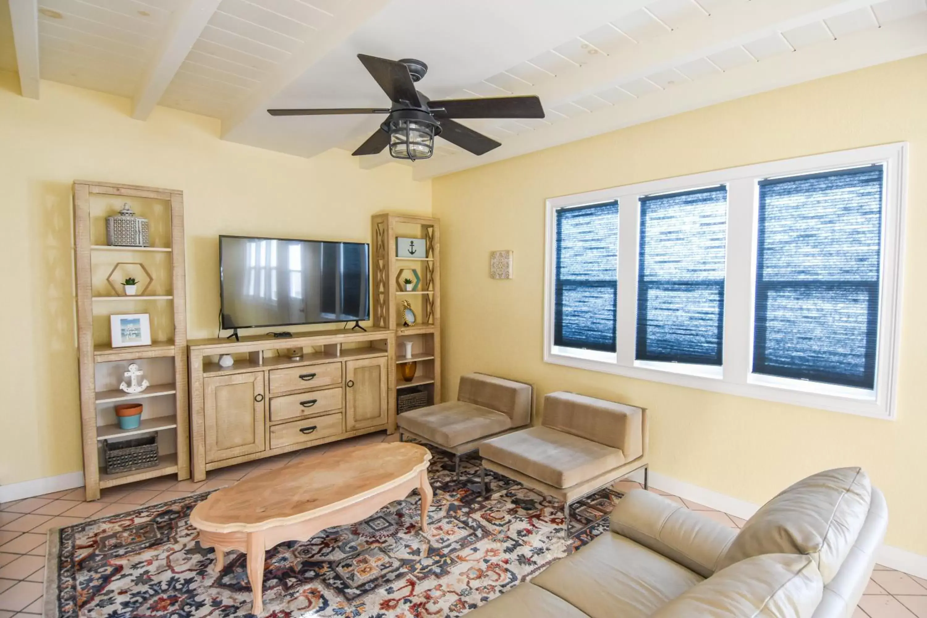 Living room, Seating Area in Quinta Pacifica Beachfront Villas