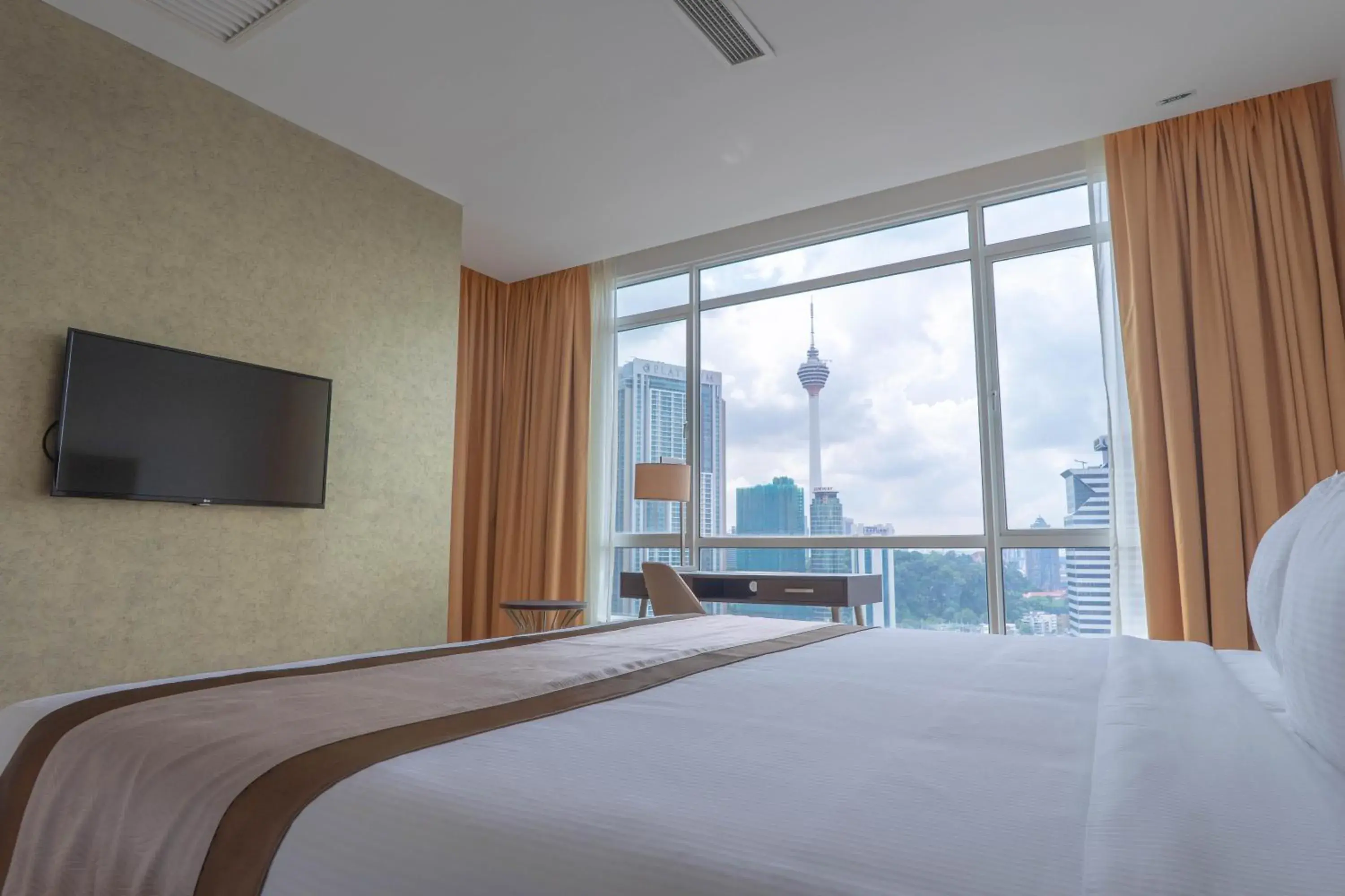 Bed in Tamu Hotel & Suites Kuala Lumpur