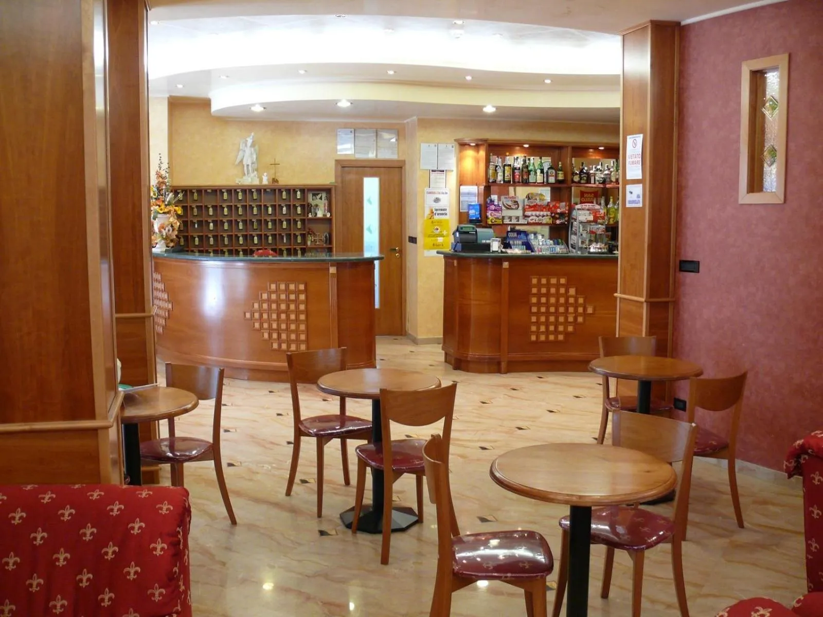 Lounge or bar in Albergo Casa Del Pellegrino