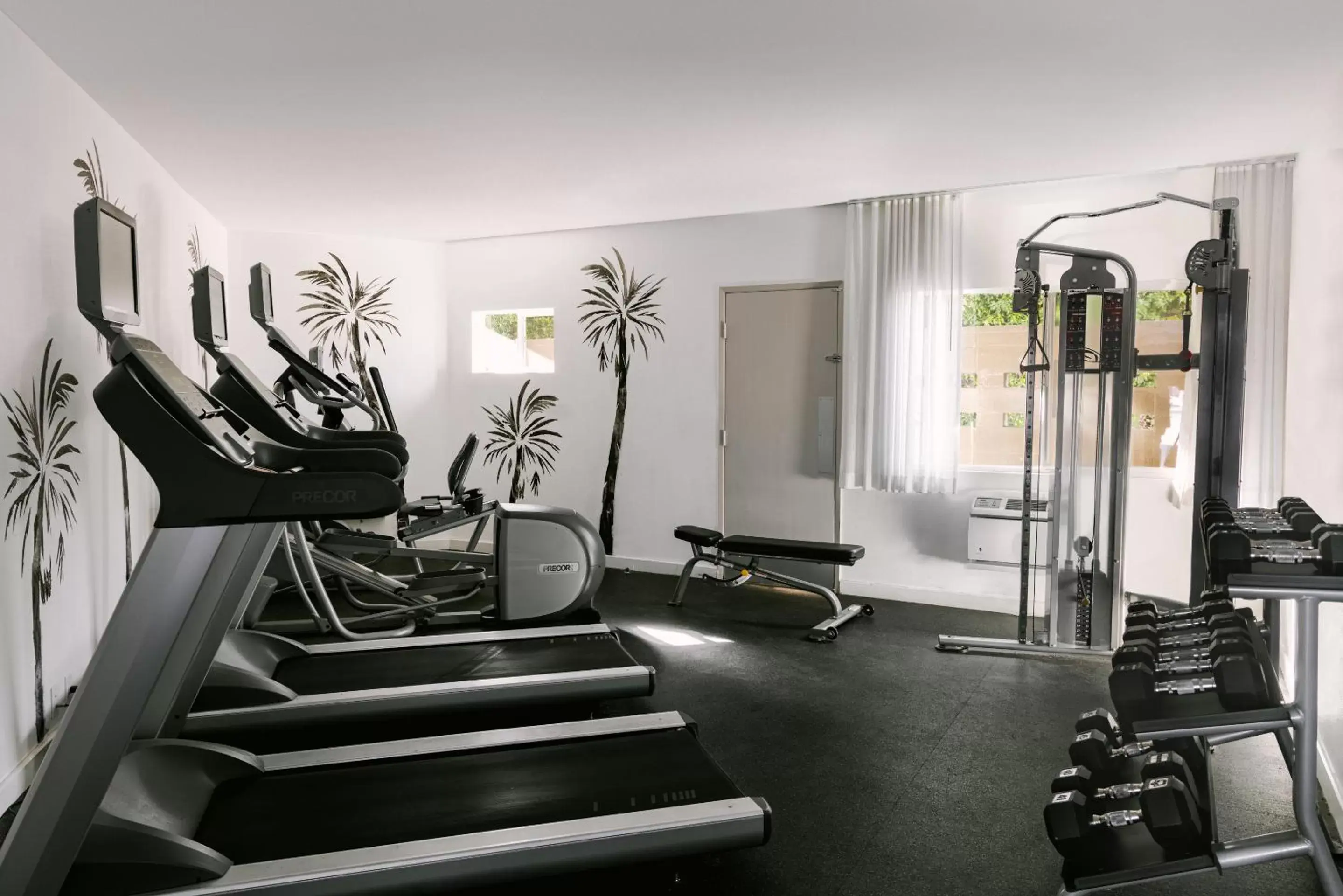 Fitness Center/Facilities in The V powered by Sonder