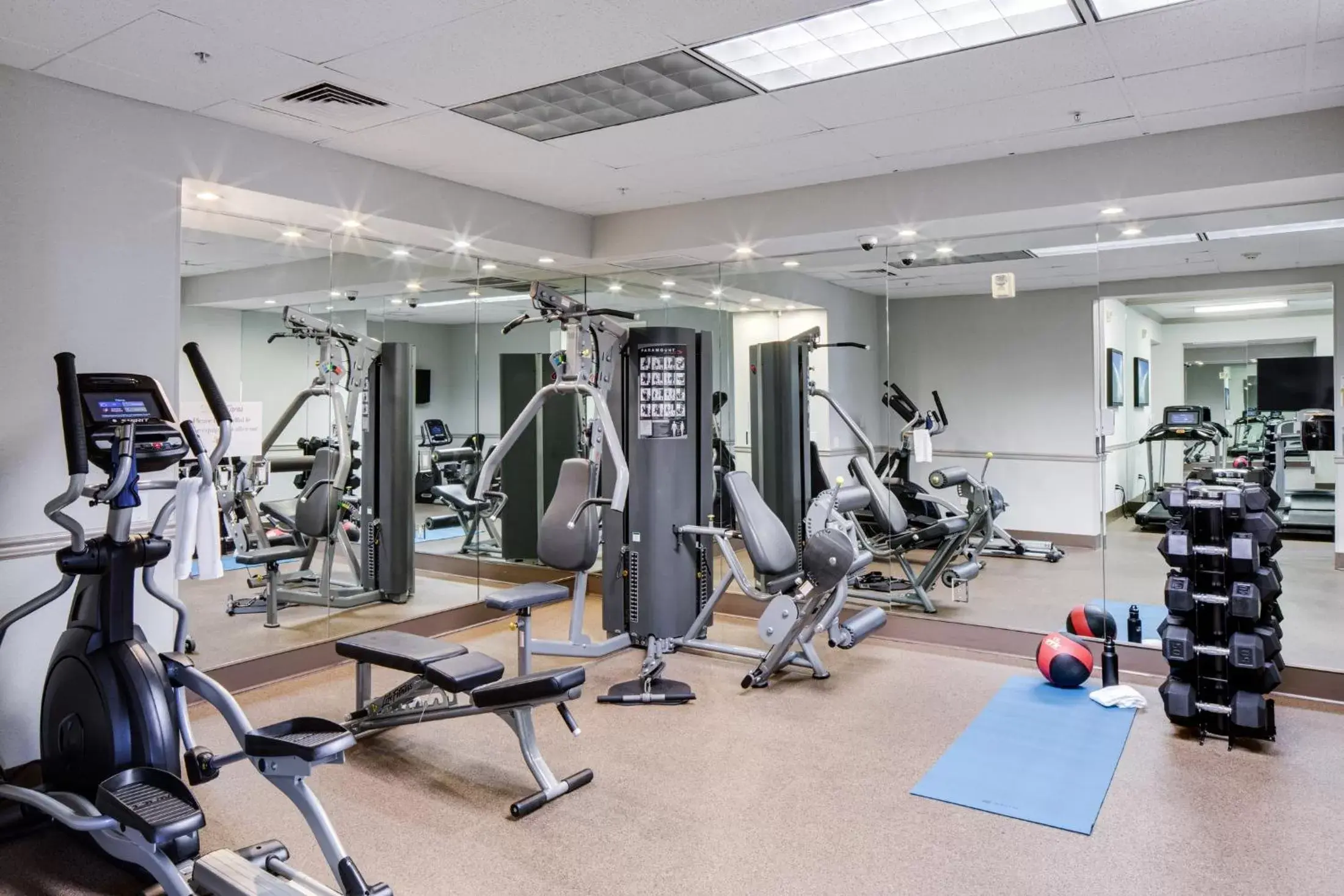 Fitness centre/facilities, Fitness Center/Facilities in Ayres Hotel Seal Beach