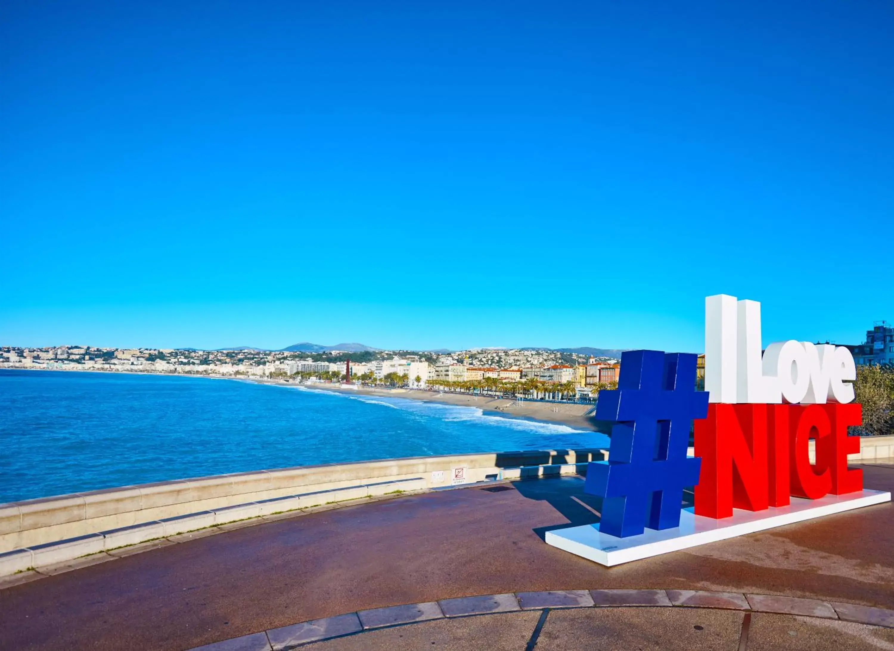 Sea view in Crowne Plaza - Nice - Grand Arenas by IHG Sea view in Crowne Plaza - Nice - Grand Arenas by IHG