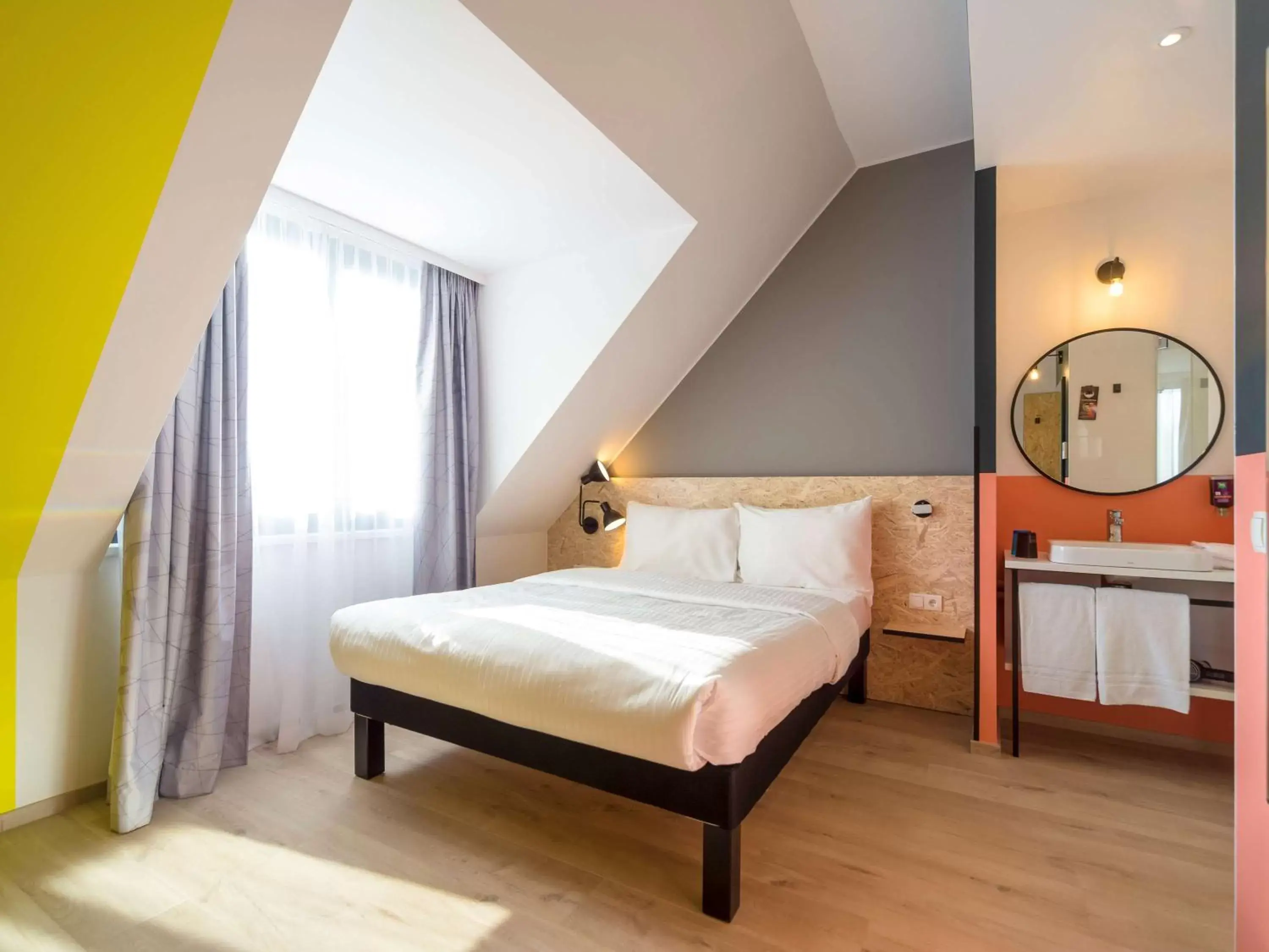 Photo of the whole room, Bed in ibis Styles Wien Messe Prater Photo of the whole room, Bed in ibis Styles Wien Messe Prater