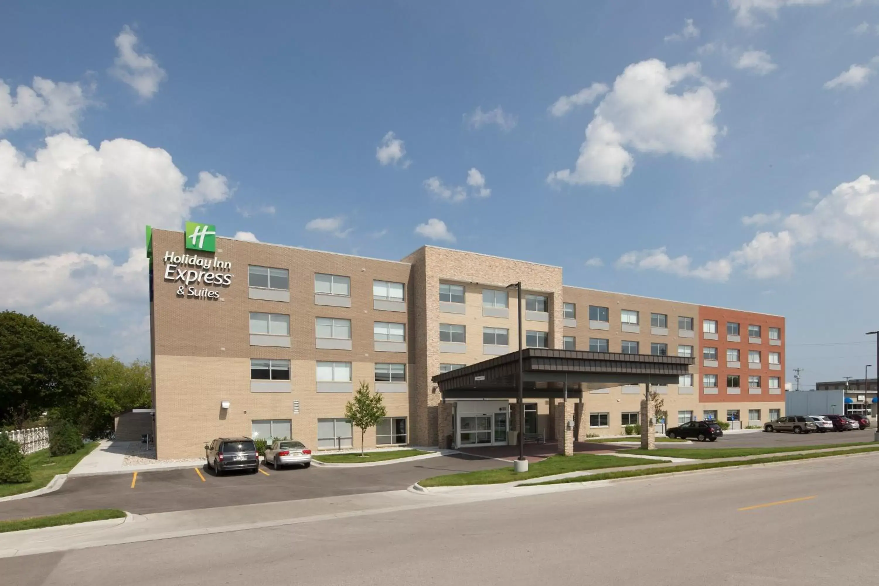 Property building in Holiday Inn Express & Suites Alpena - Downtown, an IHG Hotel