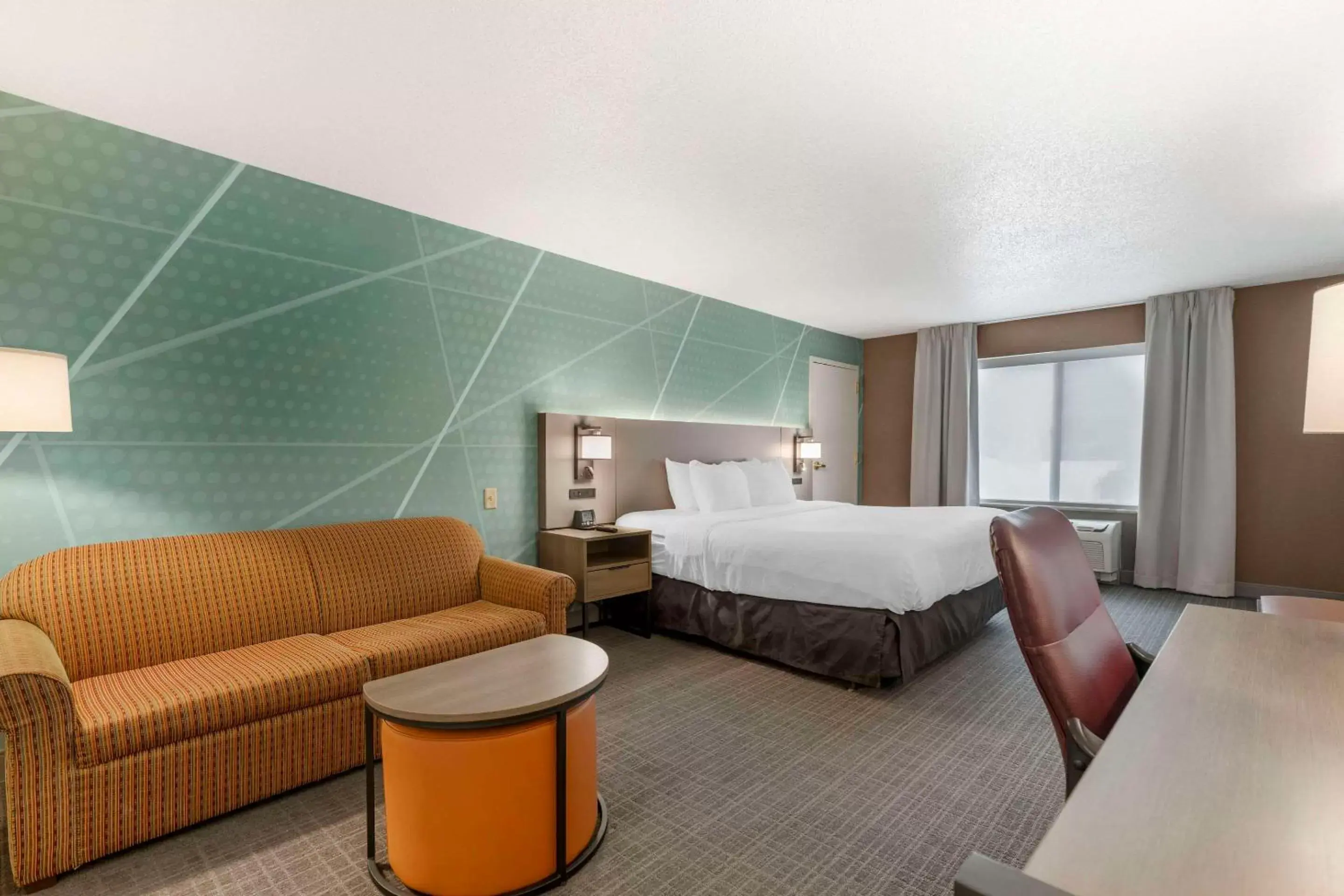 Bedroom, Bed in Comfort Inn & Suites Lake George