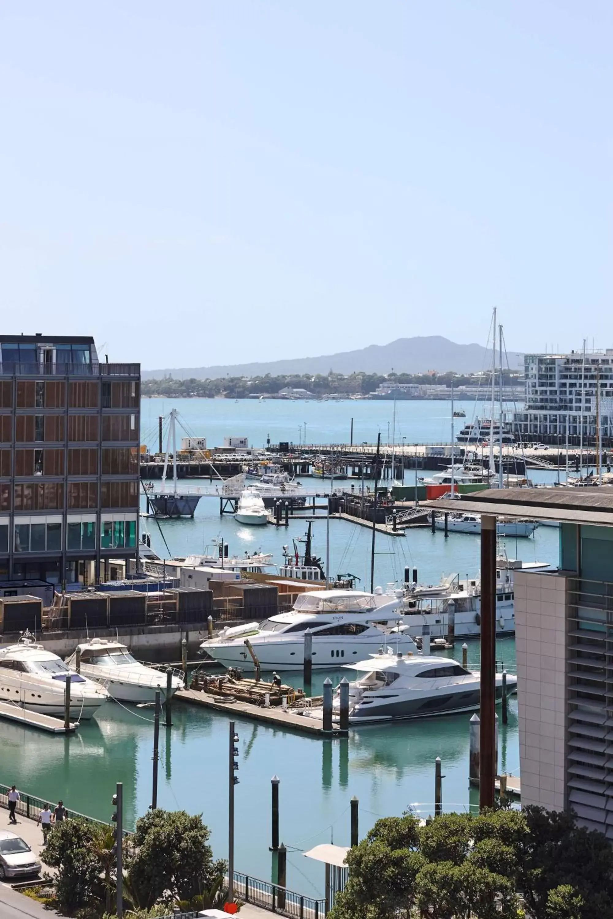 Photo of the whole room in Travelodge Hotel Auckland Wynyard Quarter