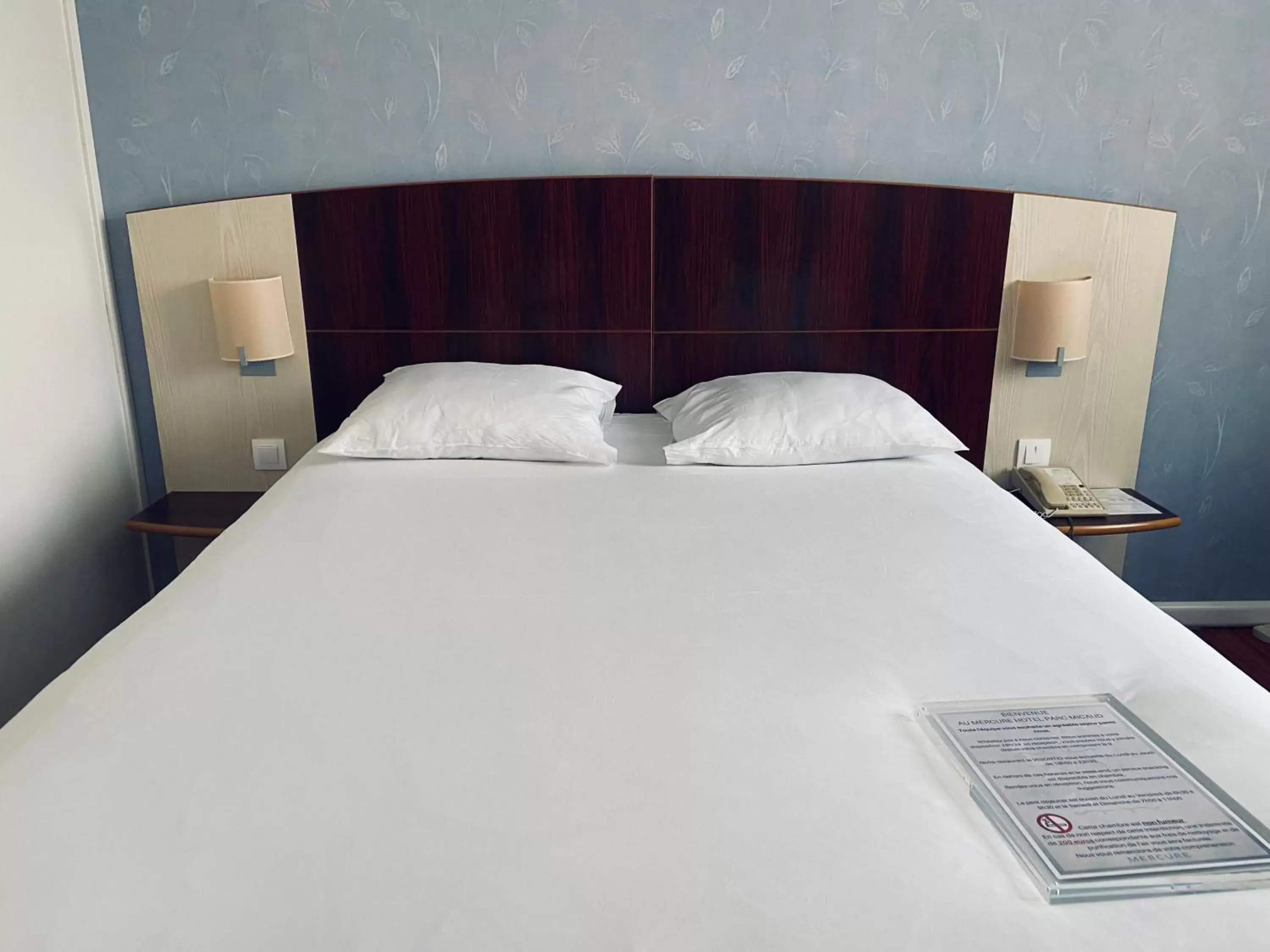 Bed in Mercure Besancon Parc Micaud - Hotel & Bar & Restaurant