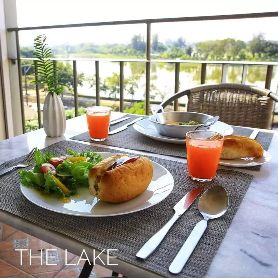 Asian breakfast in The Lake Udon