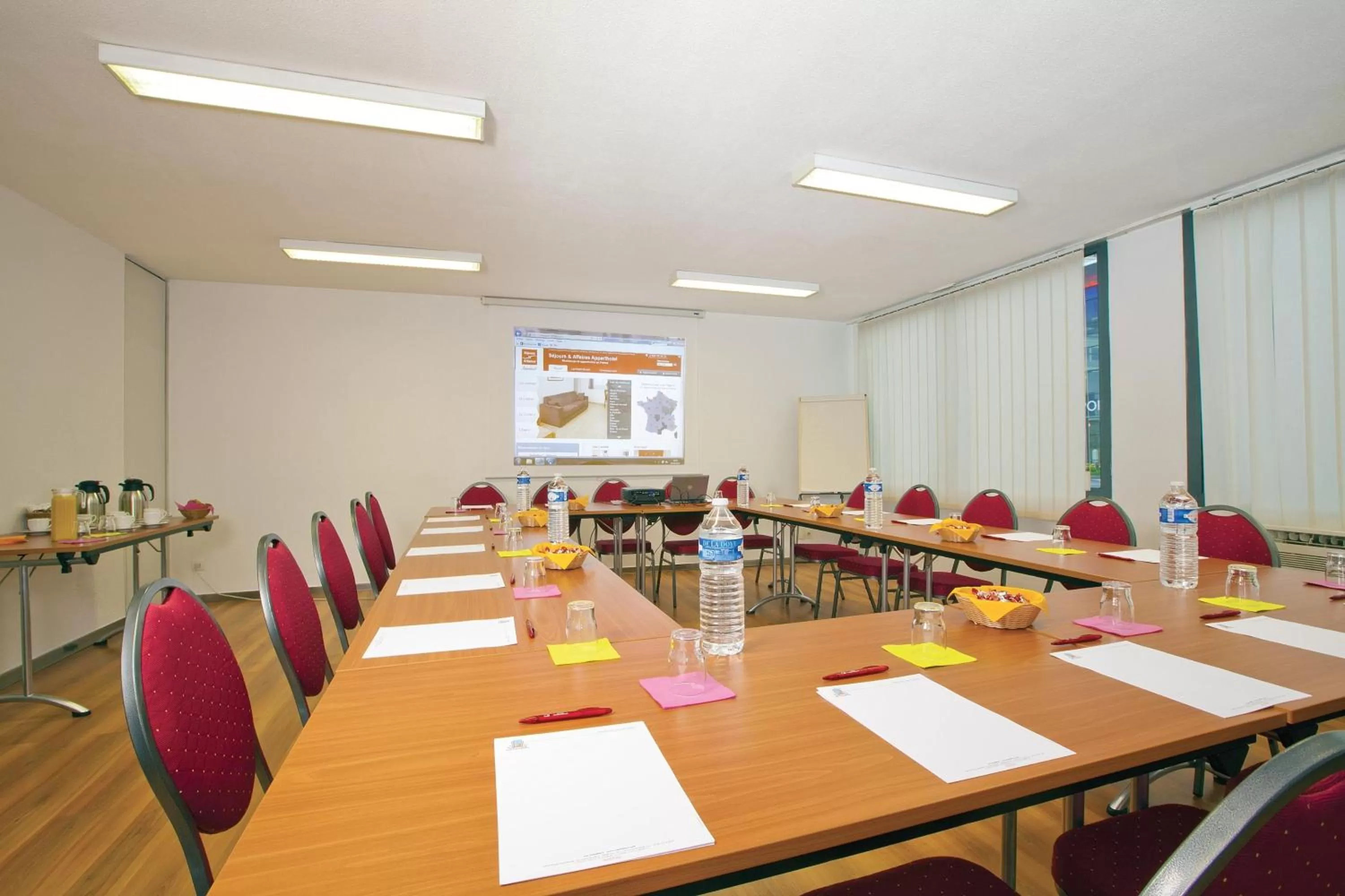 Business facilities in Séjours & Affaires Lyon Saint-Nicolas