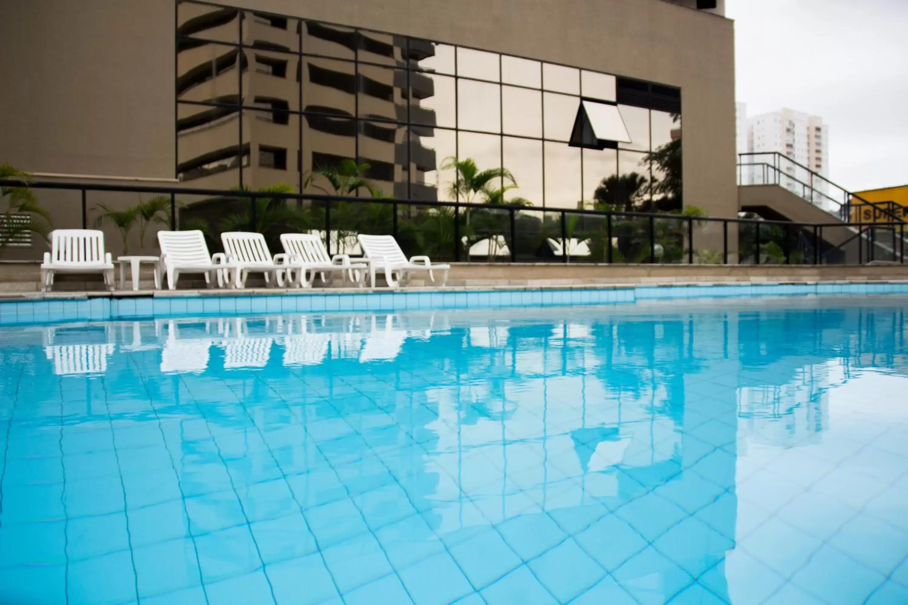 Property building, Swimming Pool in Summit Flat Service Property building, Swimming Pool in Summit Flat Service