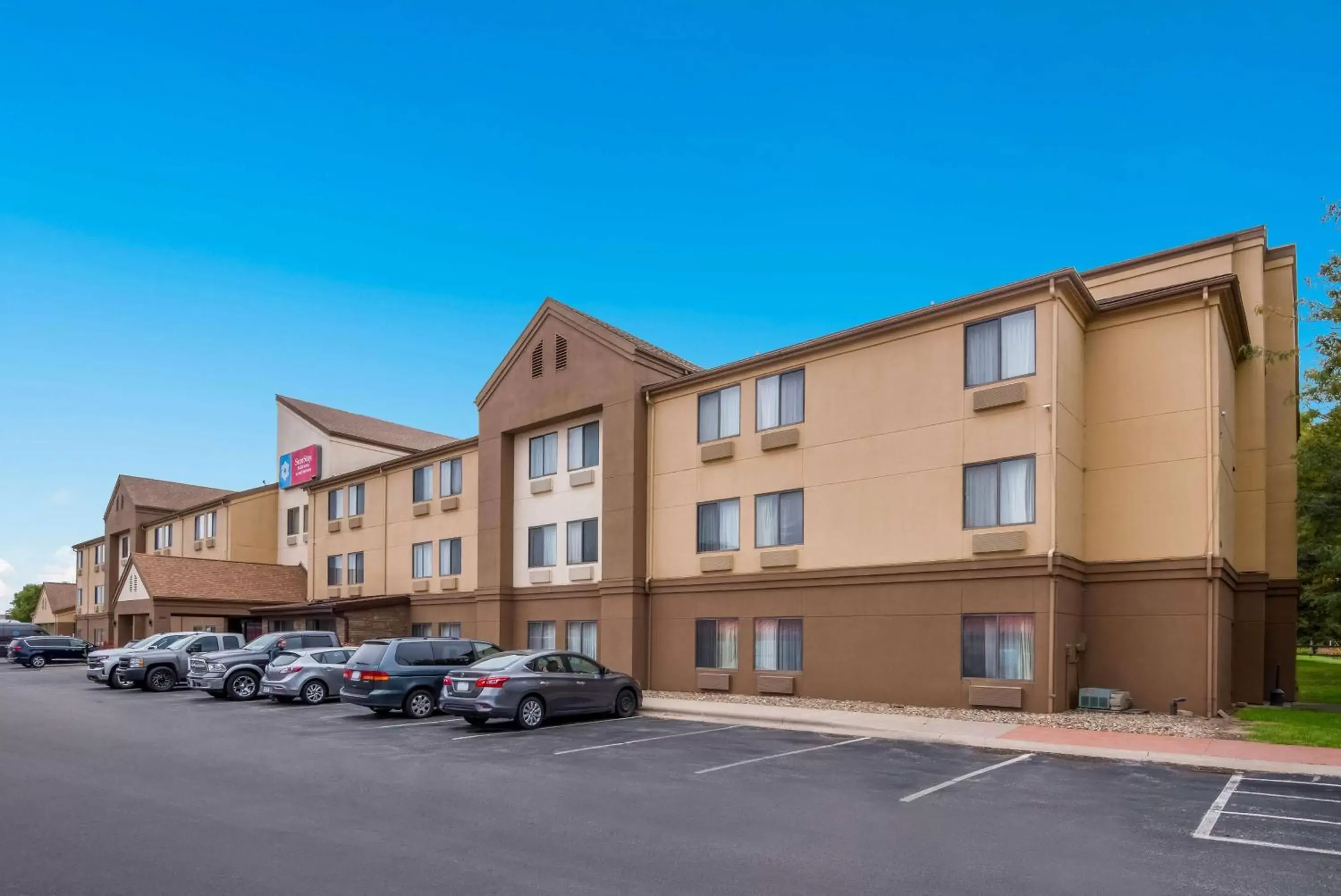 Property building in SureStay Plus Hotel by Best Western Coralville Iowa City Property building in SureStay Plus Hotel by Best Western Coralville Iowa City
