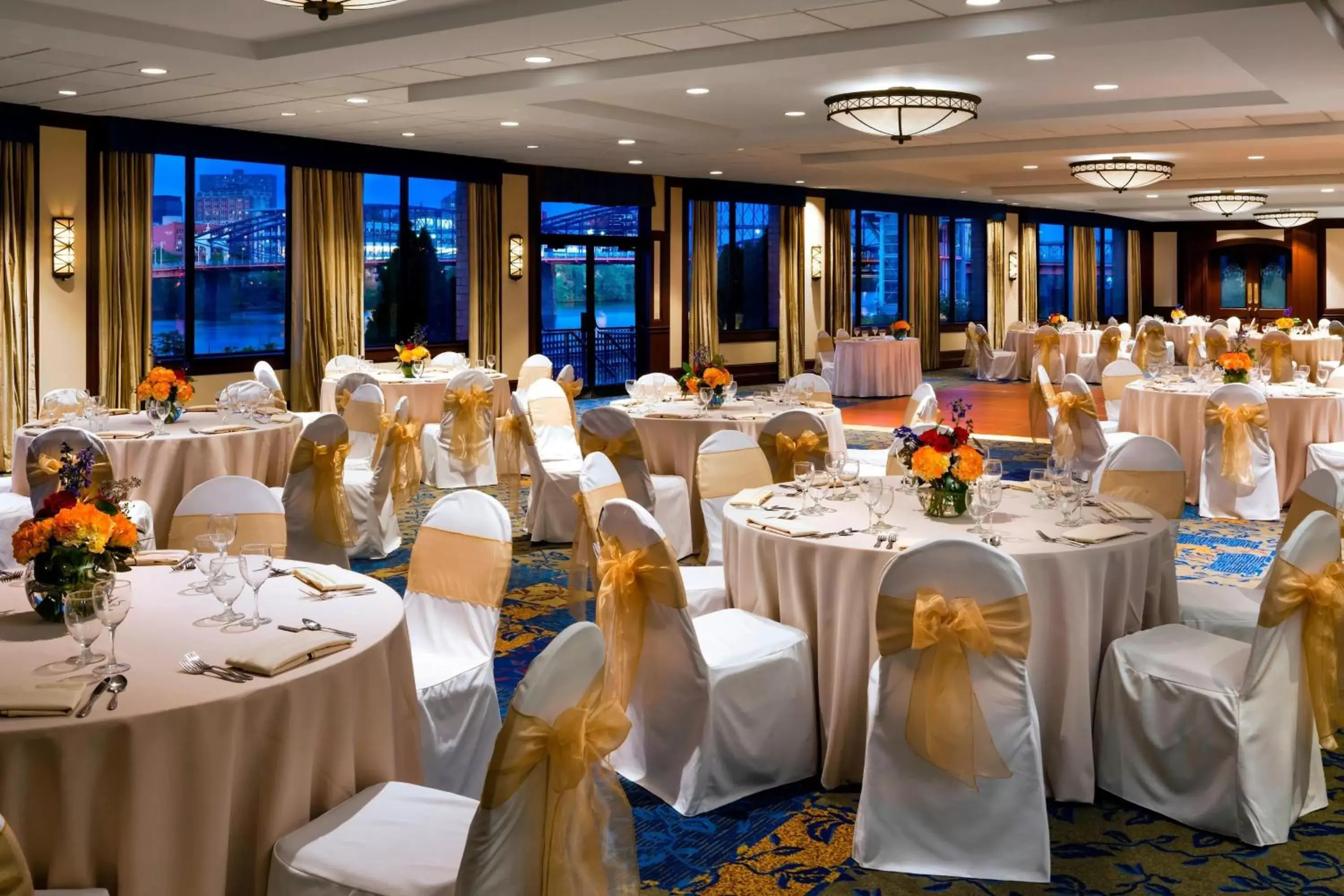 Meeting/conference room, Banquet Facilities in Sheraton Pittsburgh Hotel at Station Square