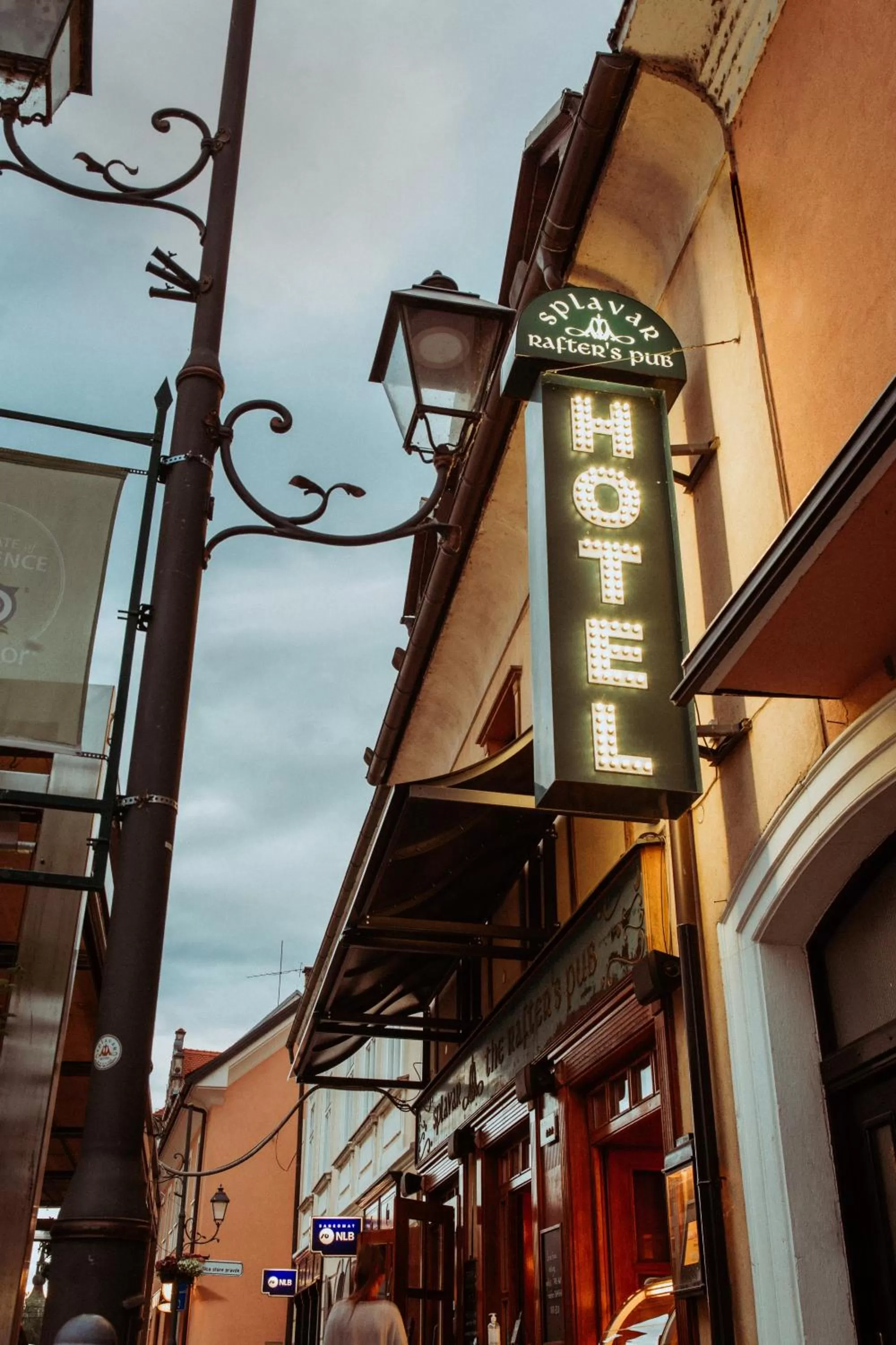 Facade/entrance in Splavar Rooms