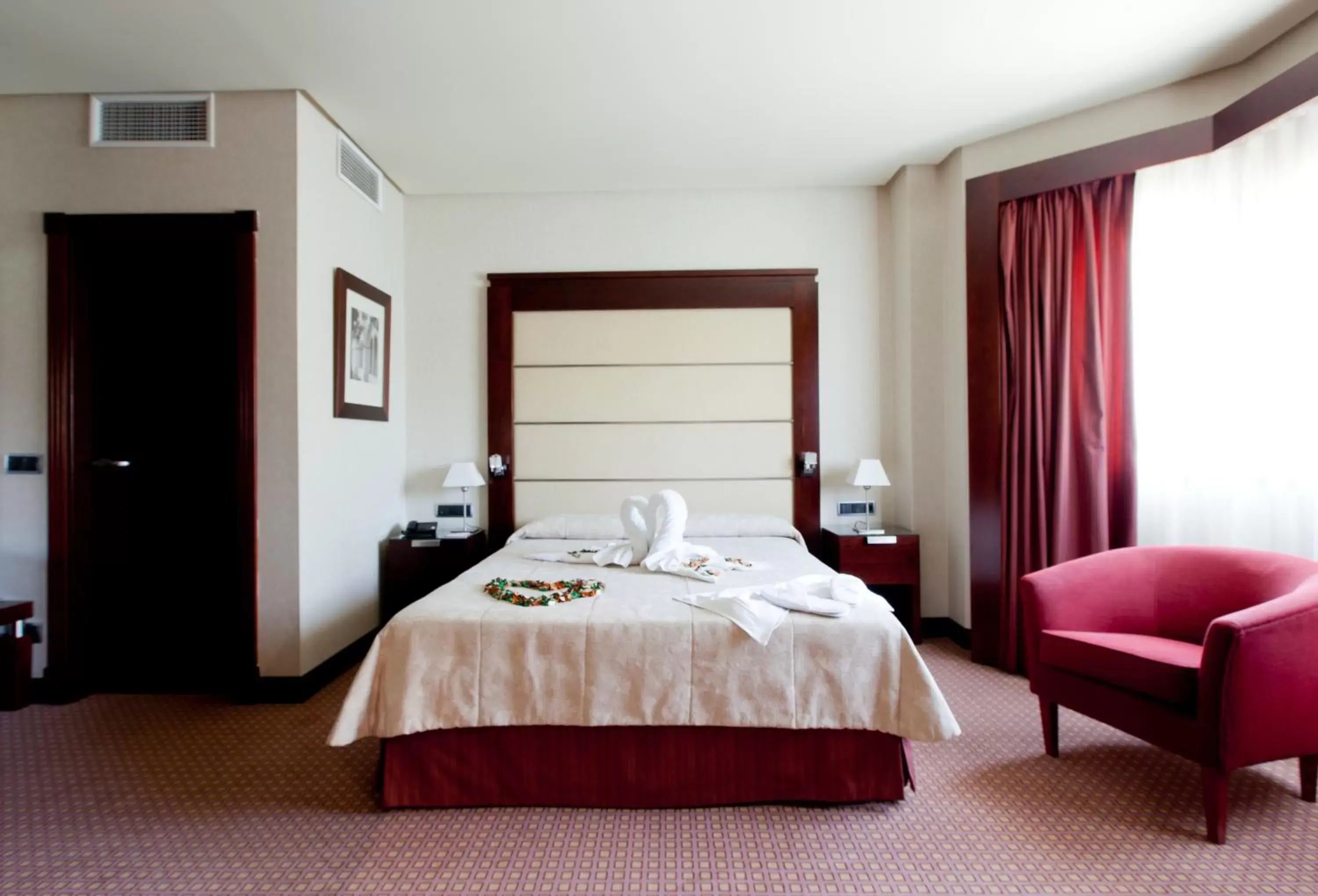 Bedroom, Bed in Hotel Badajoz Center