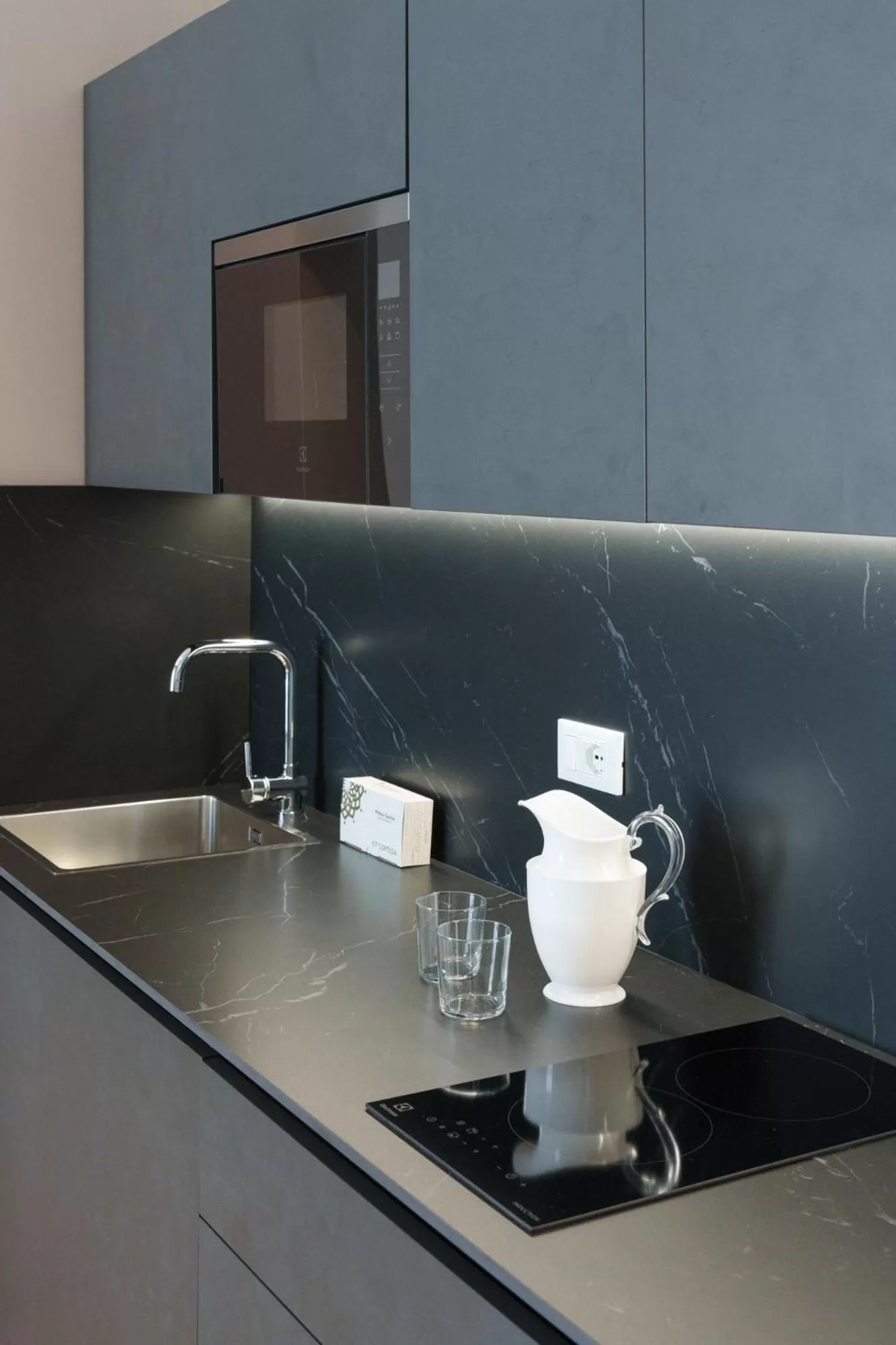 Coffee/tea facilities in Vi Suites