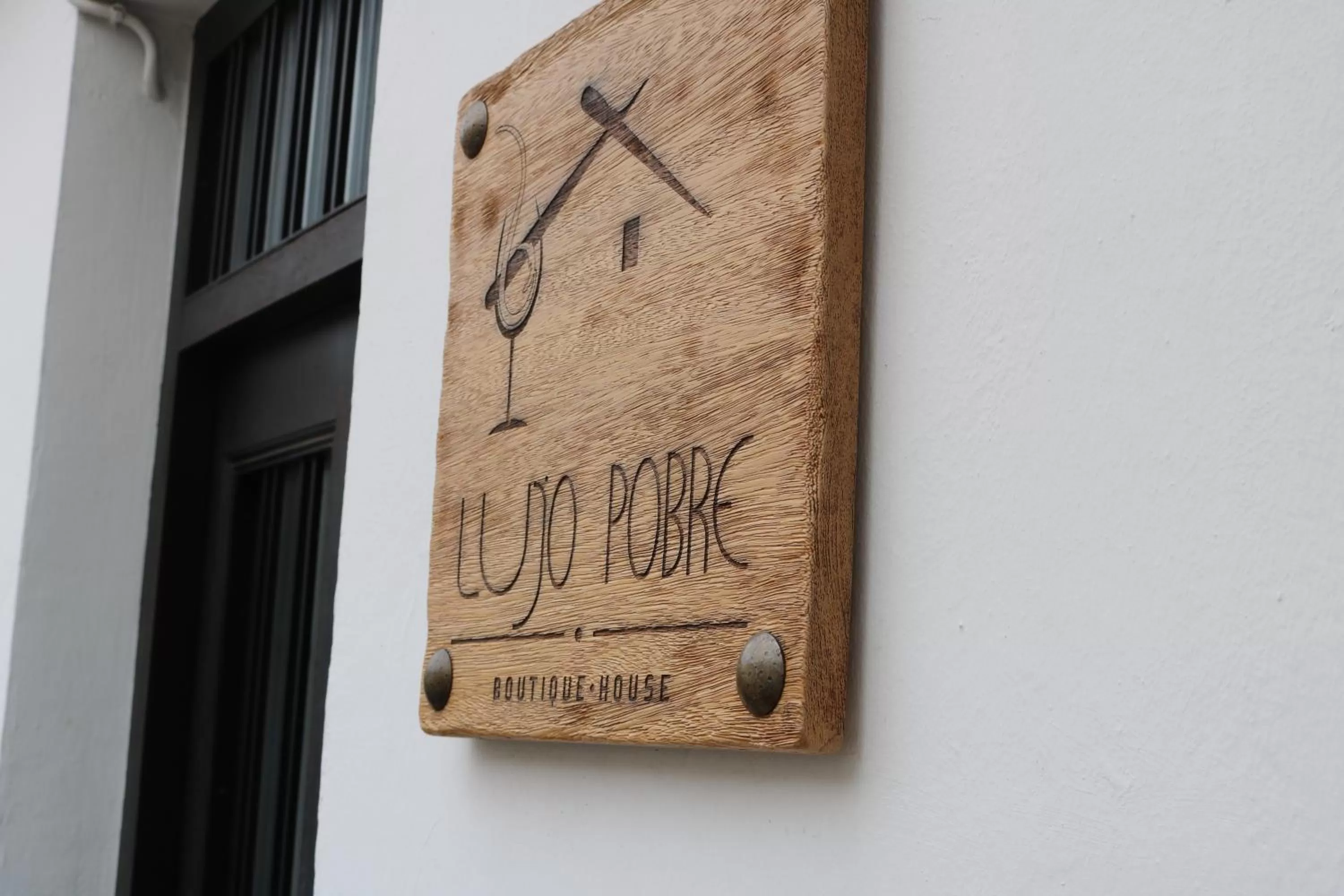 Property building in Boutique house LujoPobre